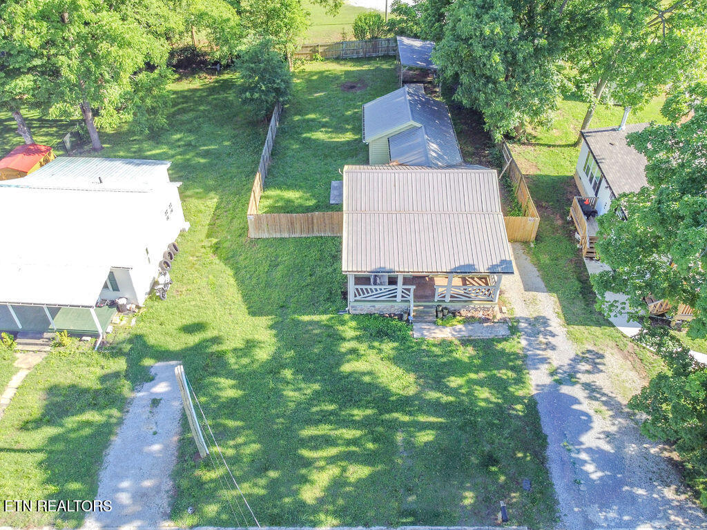 909 W Morris Street Sweetwater TN 37874