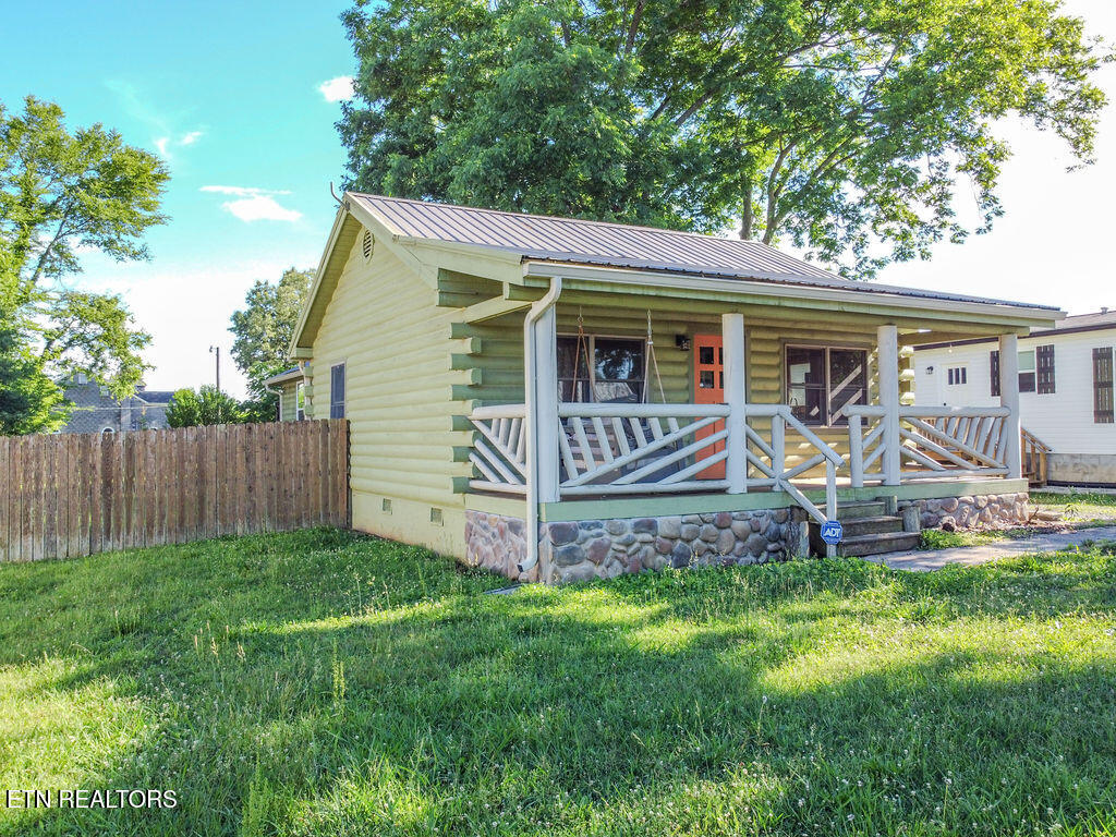 909 W Morris Street Sweetwater TN 37874
