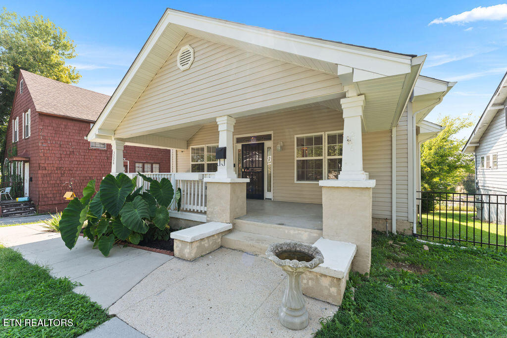 3226 E 5th Avenue Knoxville TN 37914