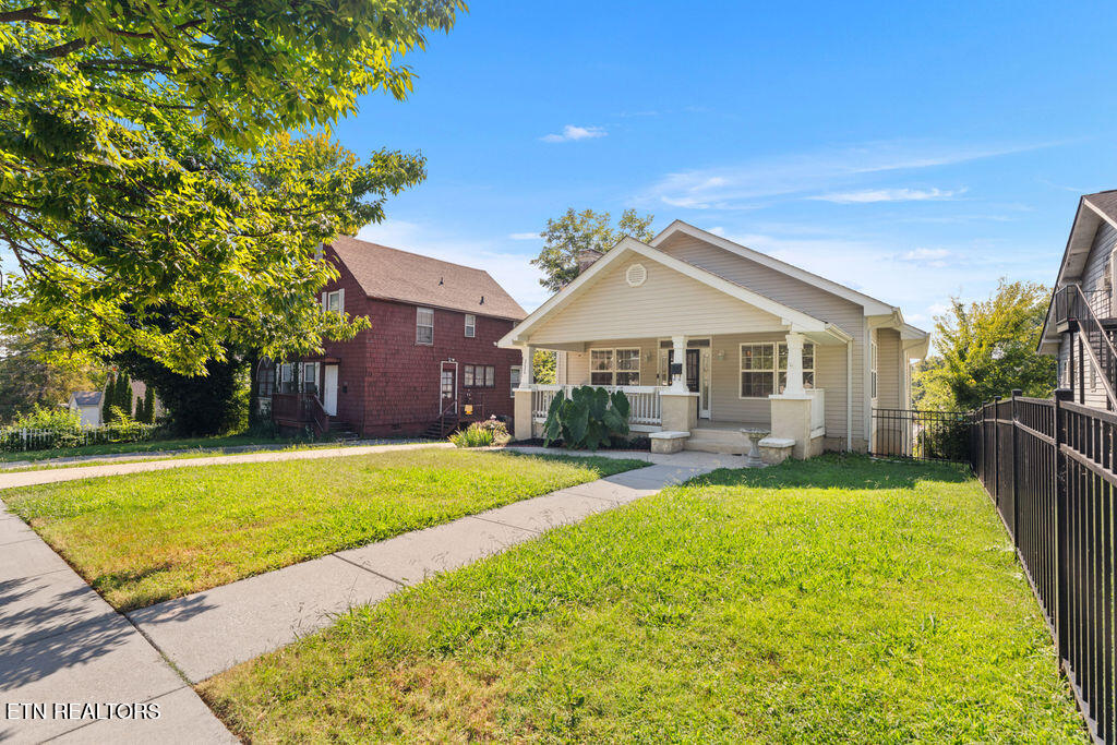 3226 E 5th Avenue Knoxville TN 37914