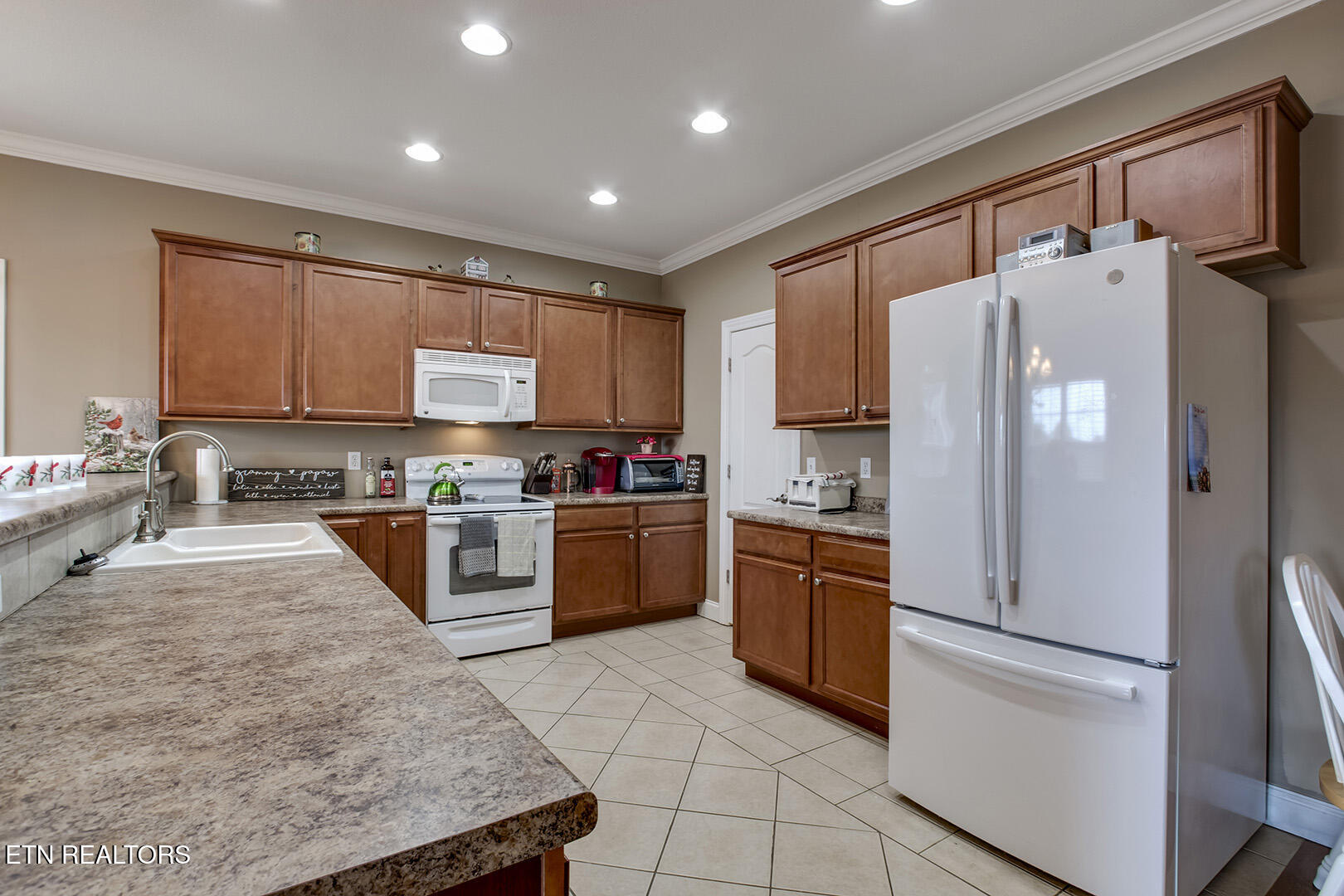 114 Millstone Circle Clinton TN 37716