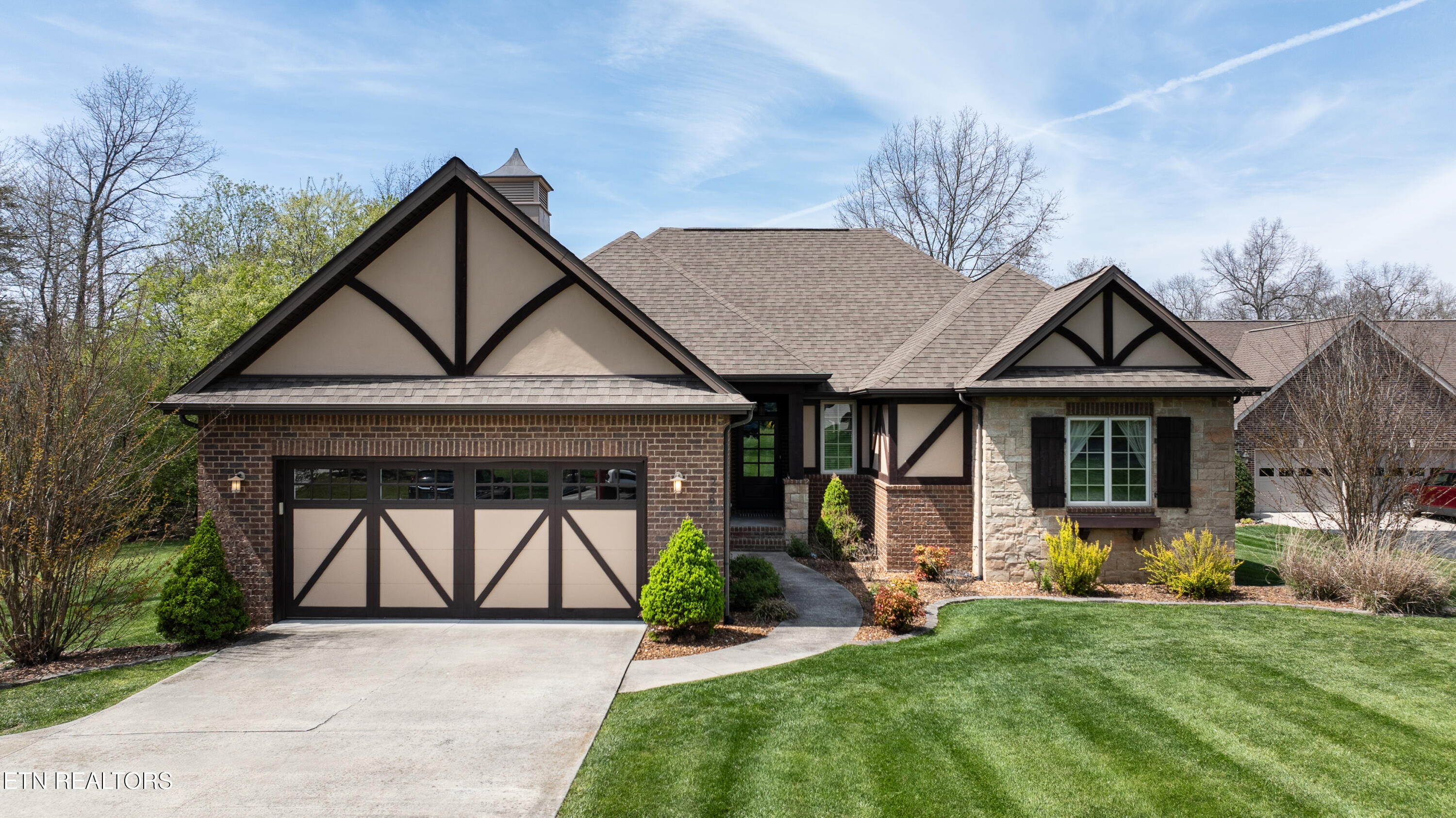 299 E Deer Creek Drive Crossville TN 38571