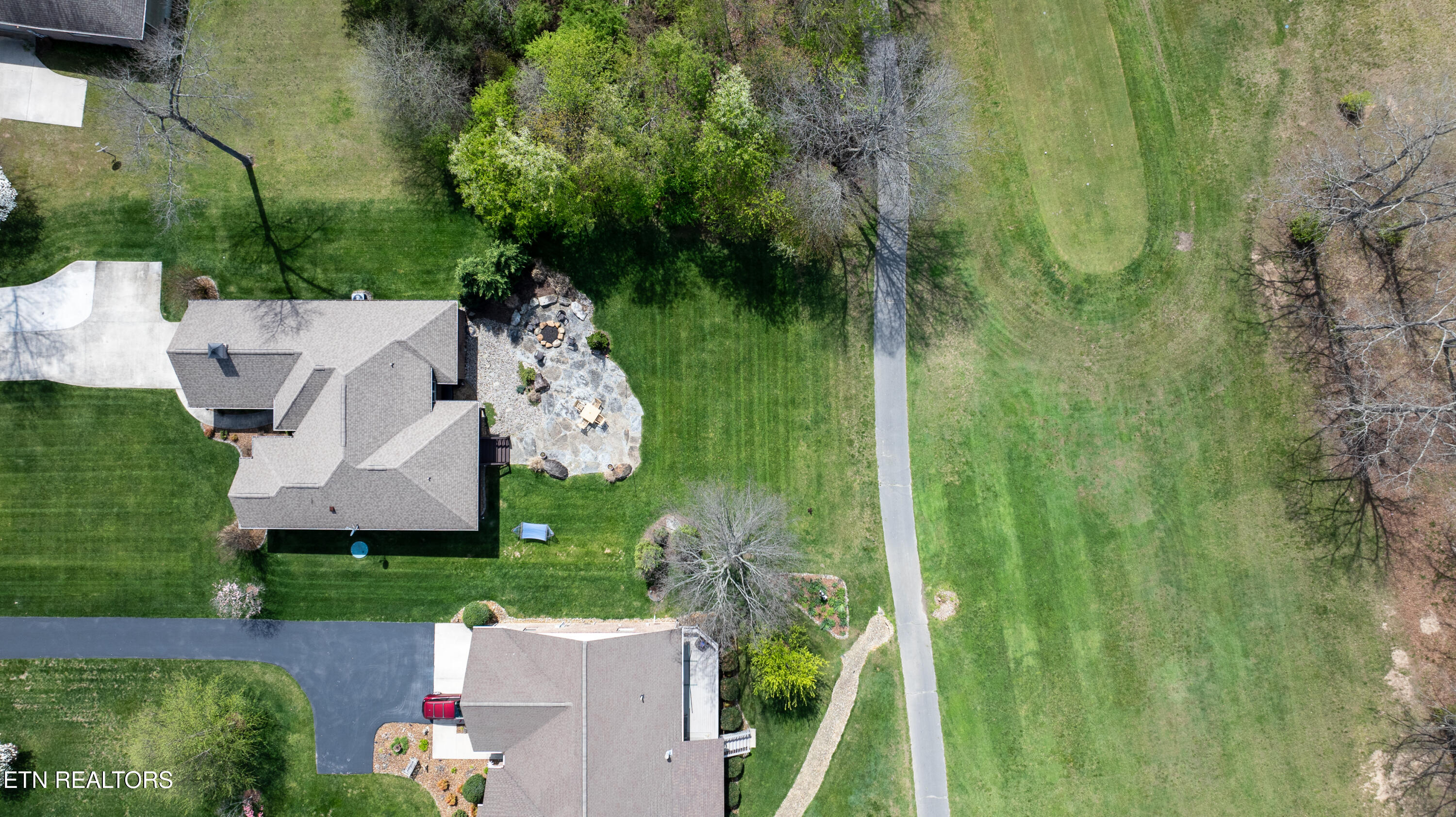 299 E Deer Creek Drive Crossville TN 38571