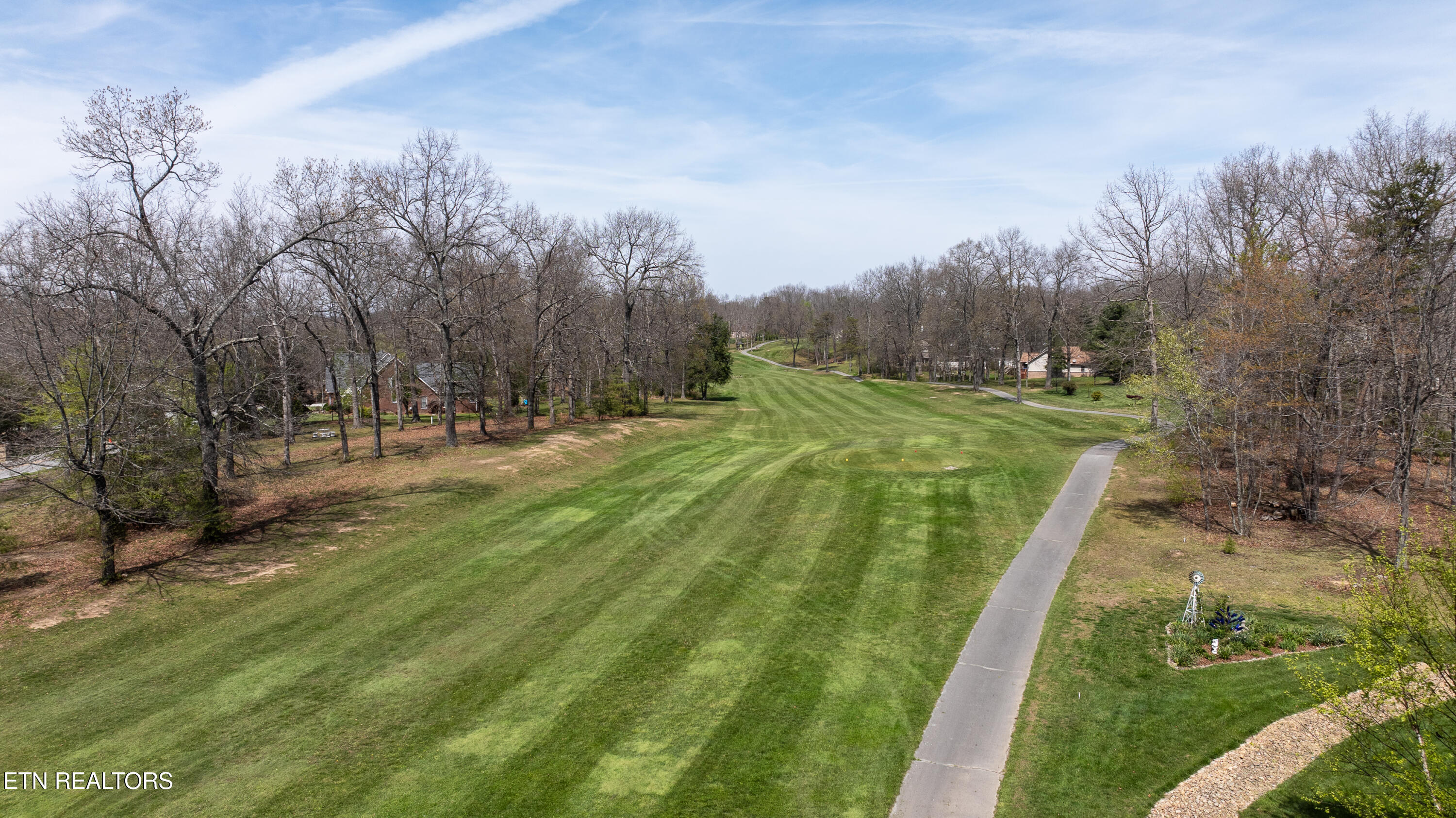 299 E Deer Creek Drive Crossville TN 38571