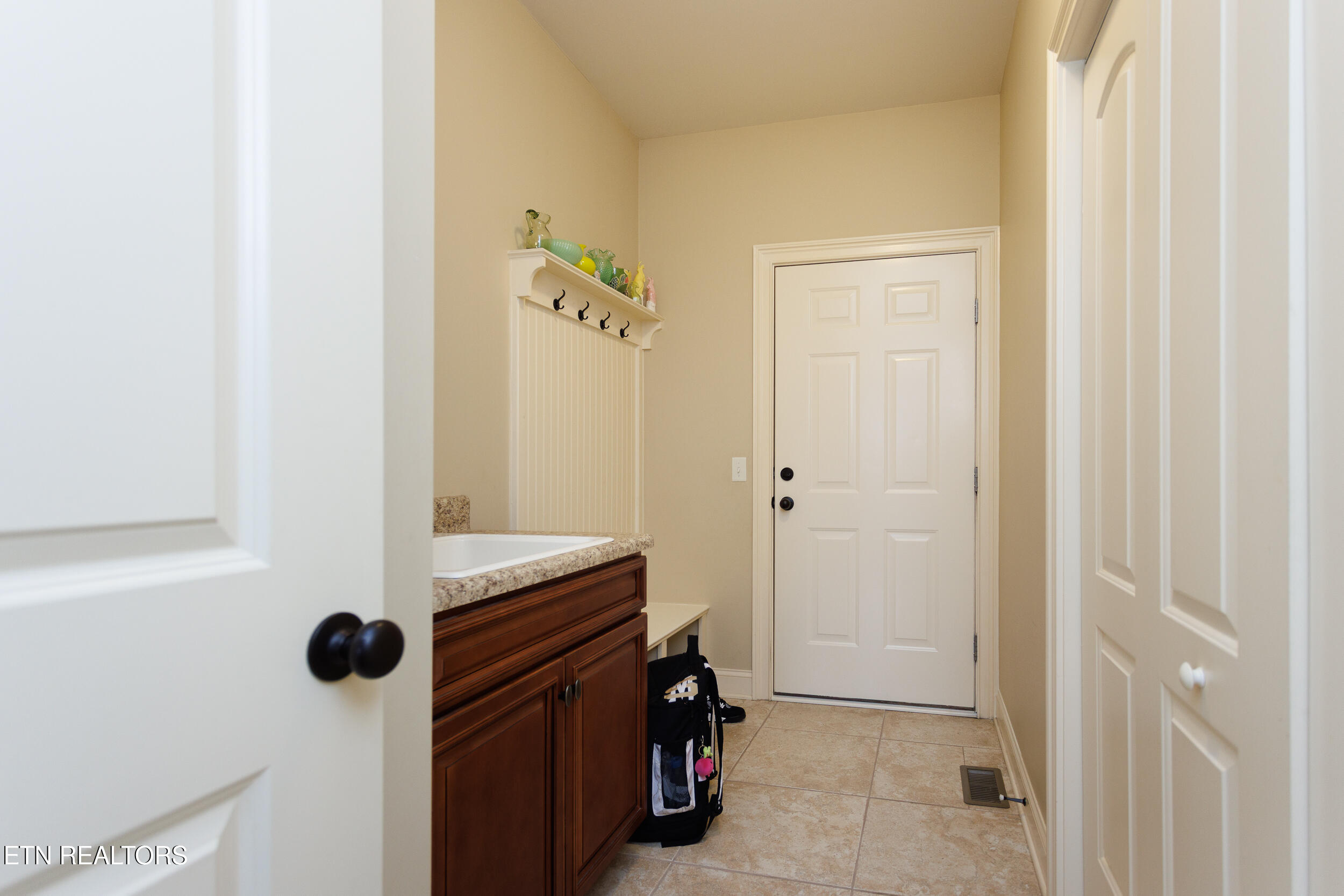 299 E Deer Creek Drive Crossville TN 38571
