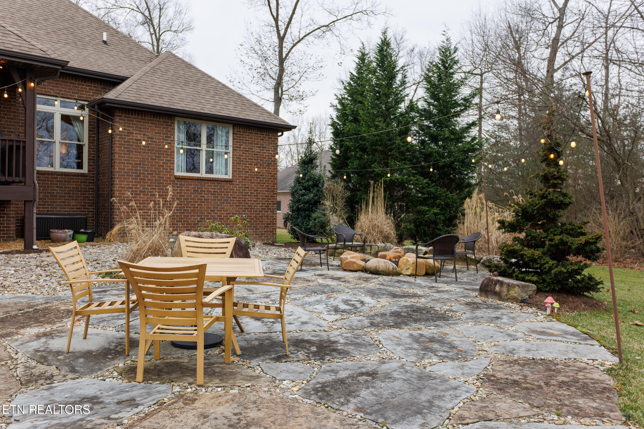 299 E Deer Creek Drive Crossville TN 38571