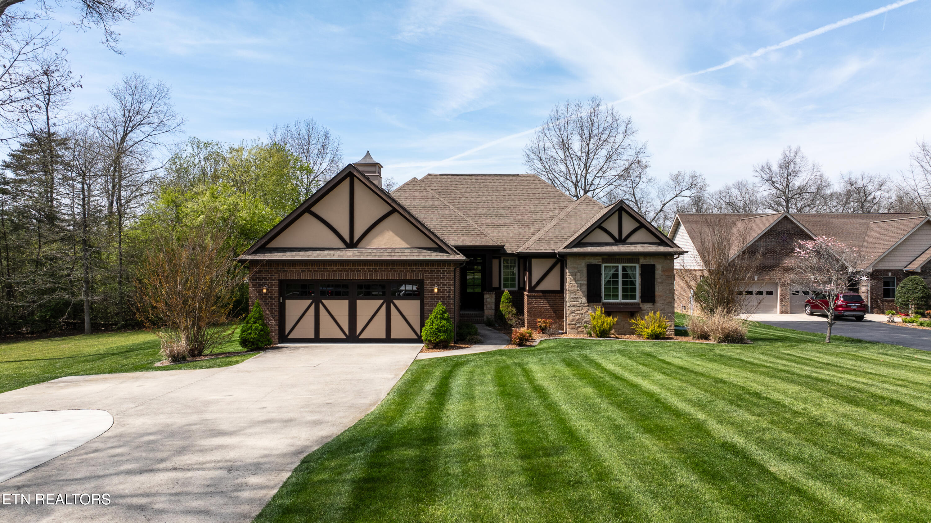 299 E Deer Creek Drive Crossville TN 38571