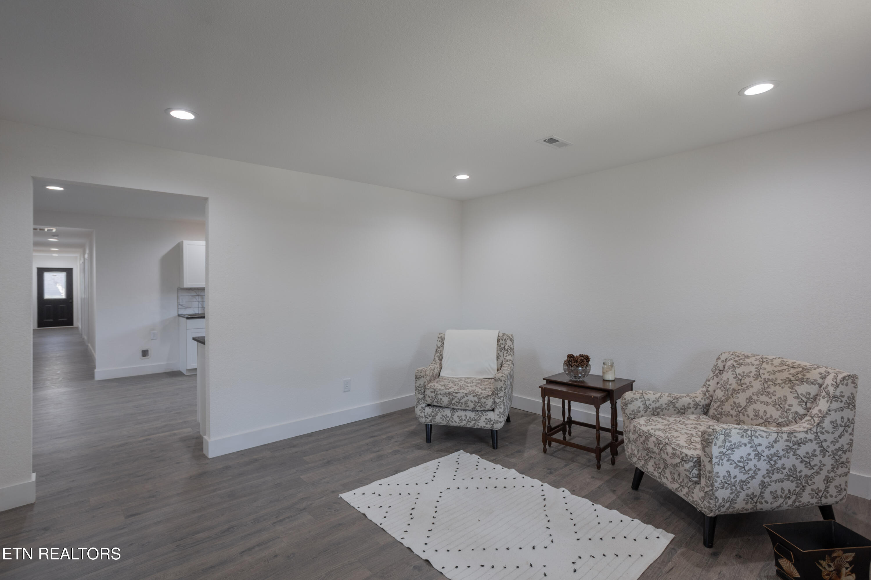2317 E Glenwood Avenue Knoxville TN 37917