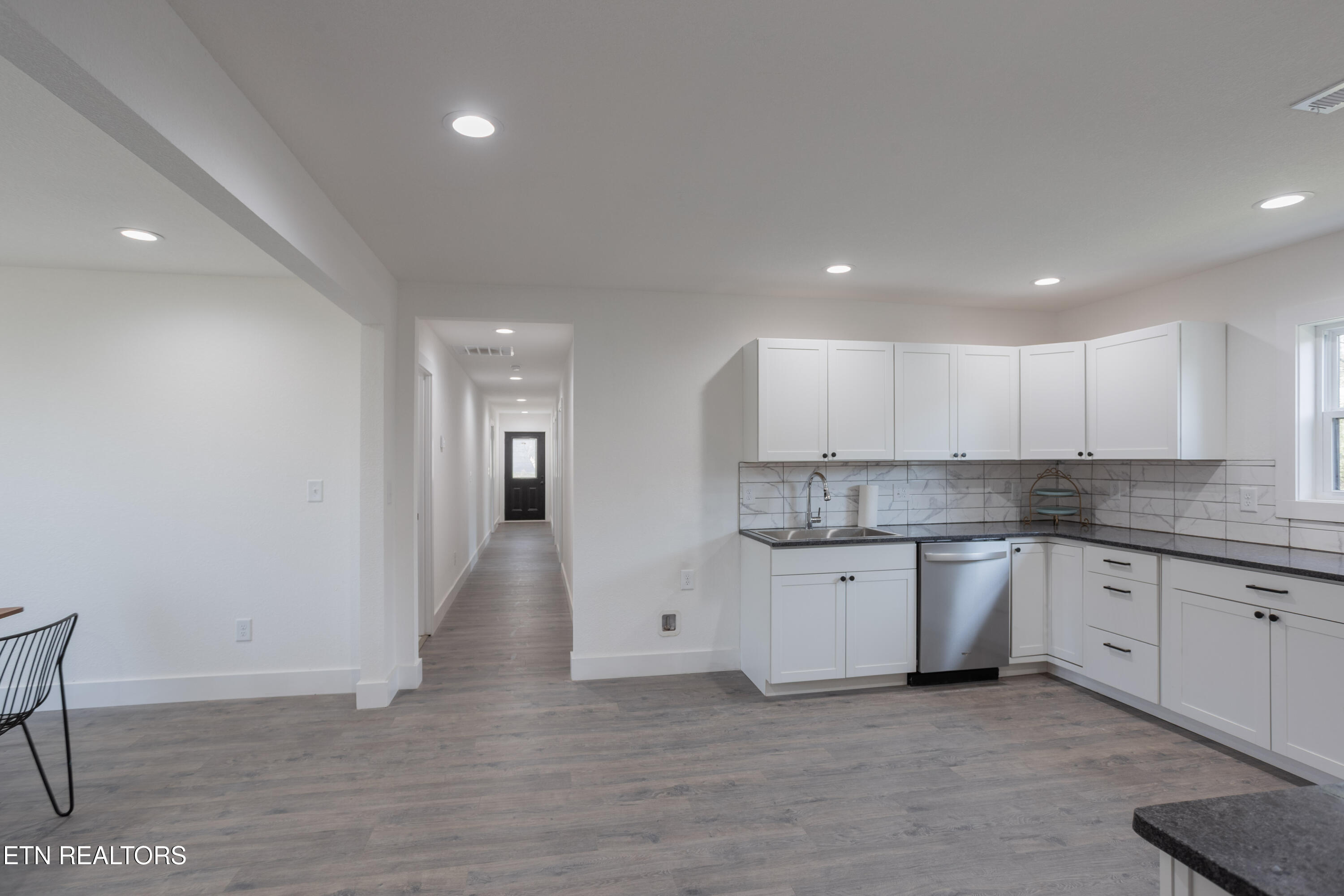 2317 E Glenwood Avenue Knoxville TN 37917