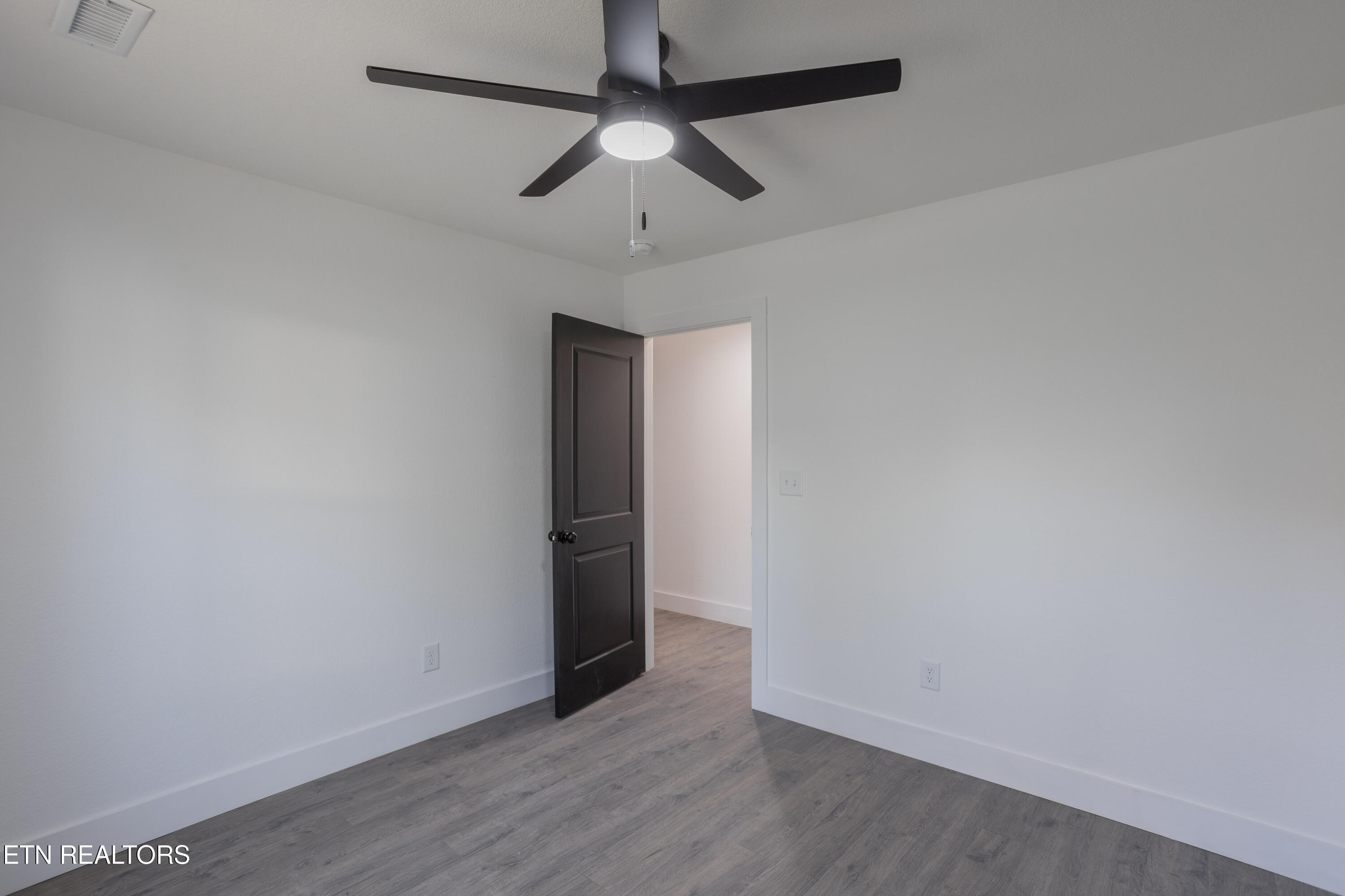 2317 E Glenwood Avenue Knoxville TN 37917