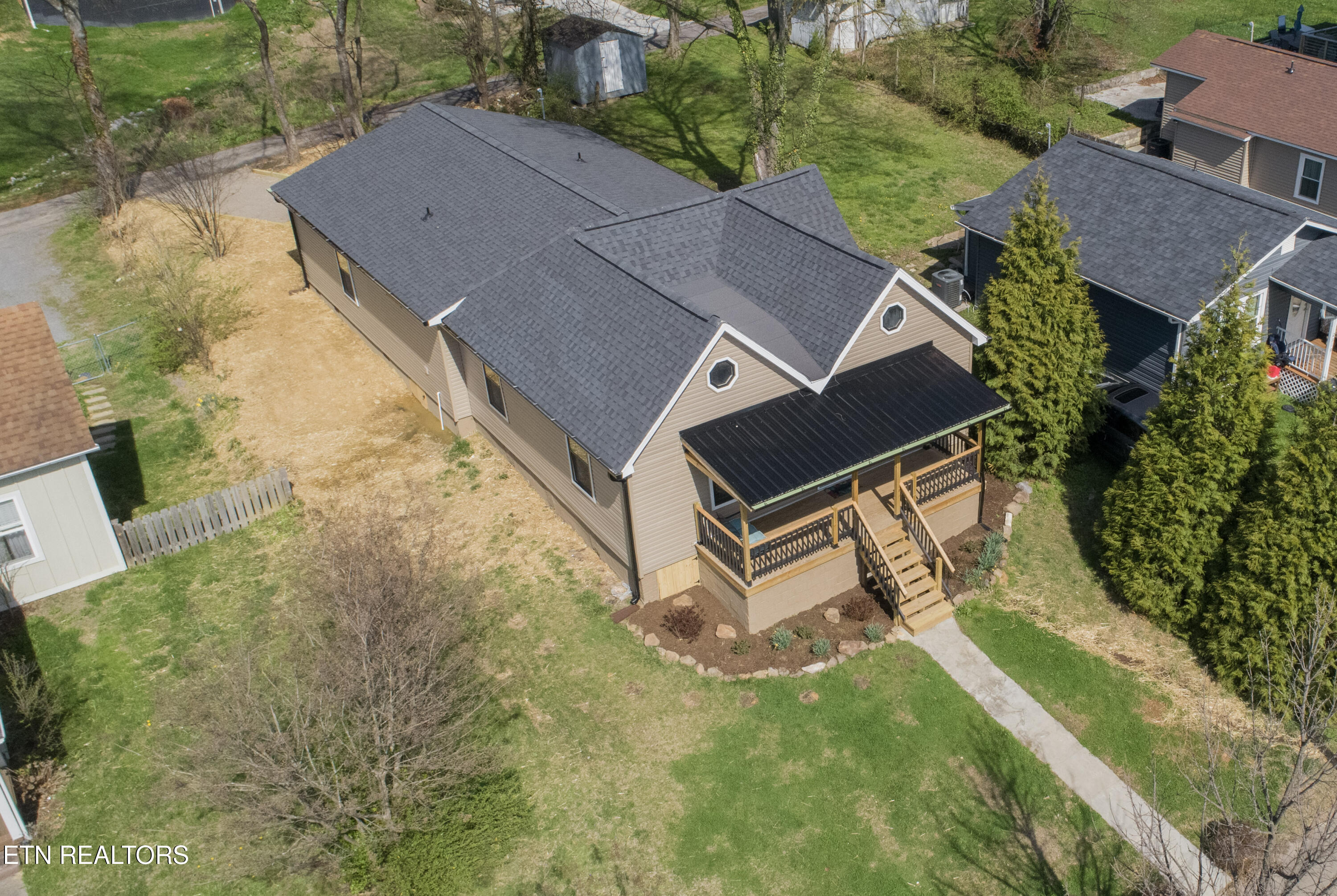 2317 E Glenwood Avenue Knoxville TN 37917