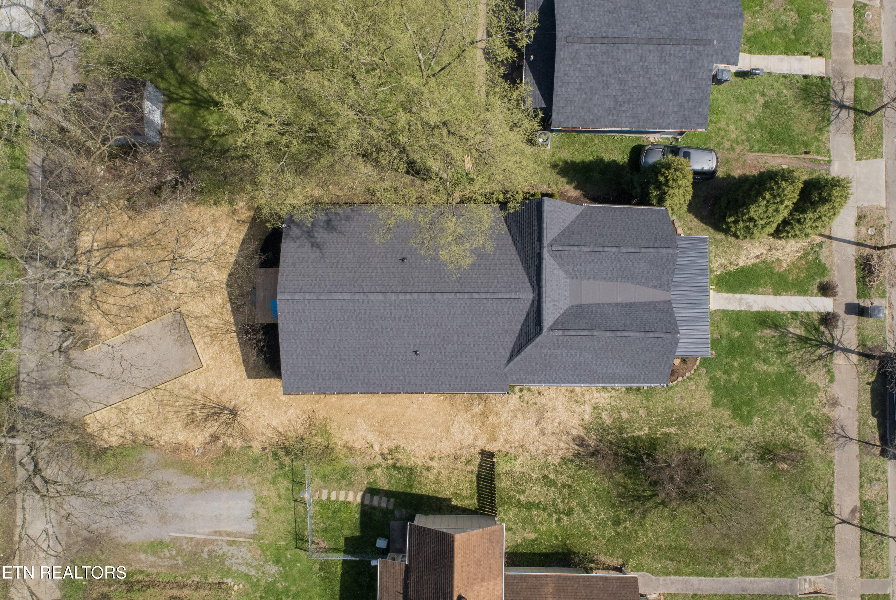 2317 E Glenwood Avenue Knoxville TN 37917