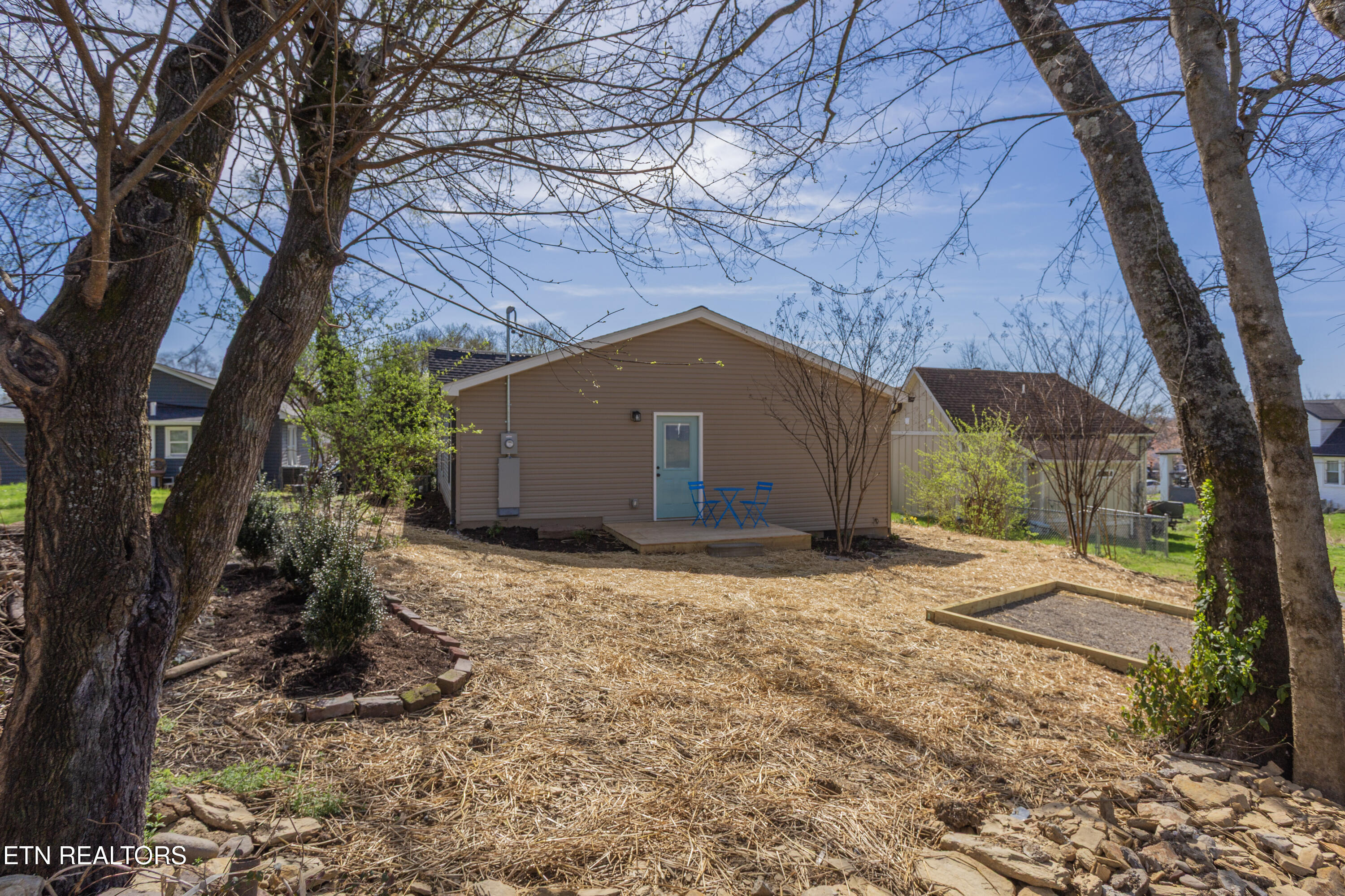 2317 E Glenwood Avenue Knoxville TN 37917
