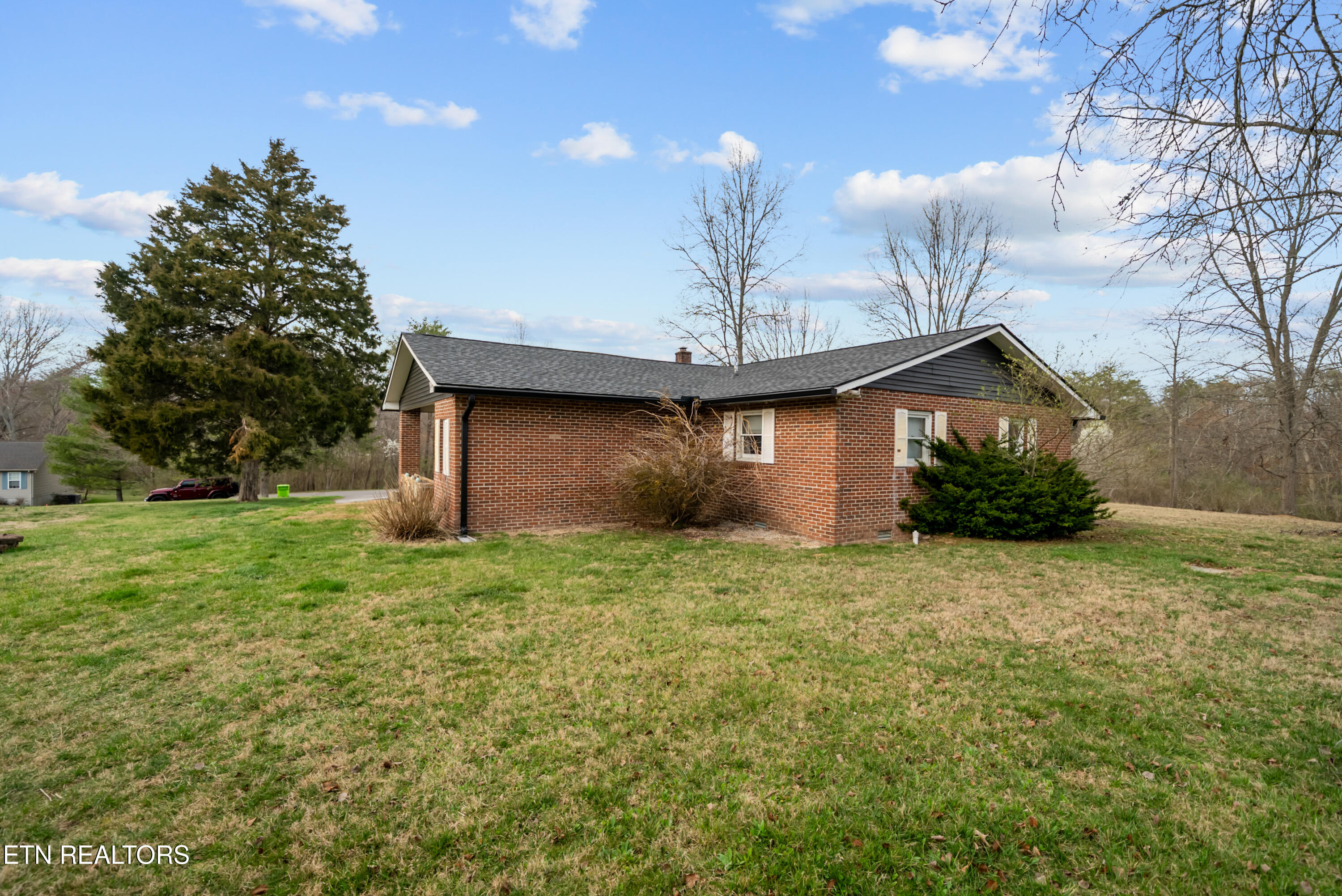 54 Towering Trail Crossville TN 38555