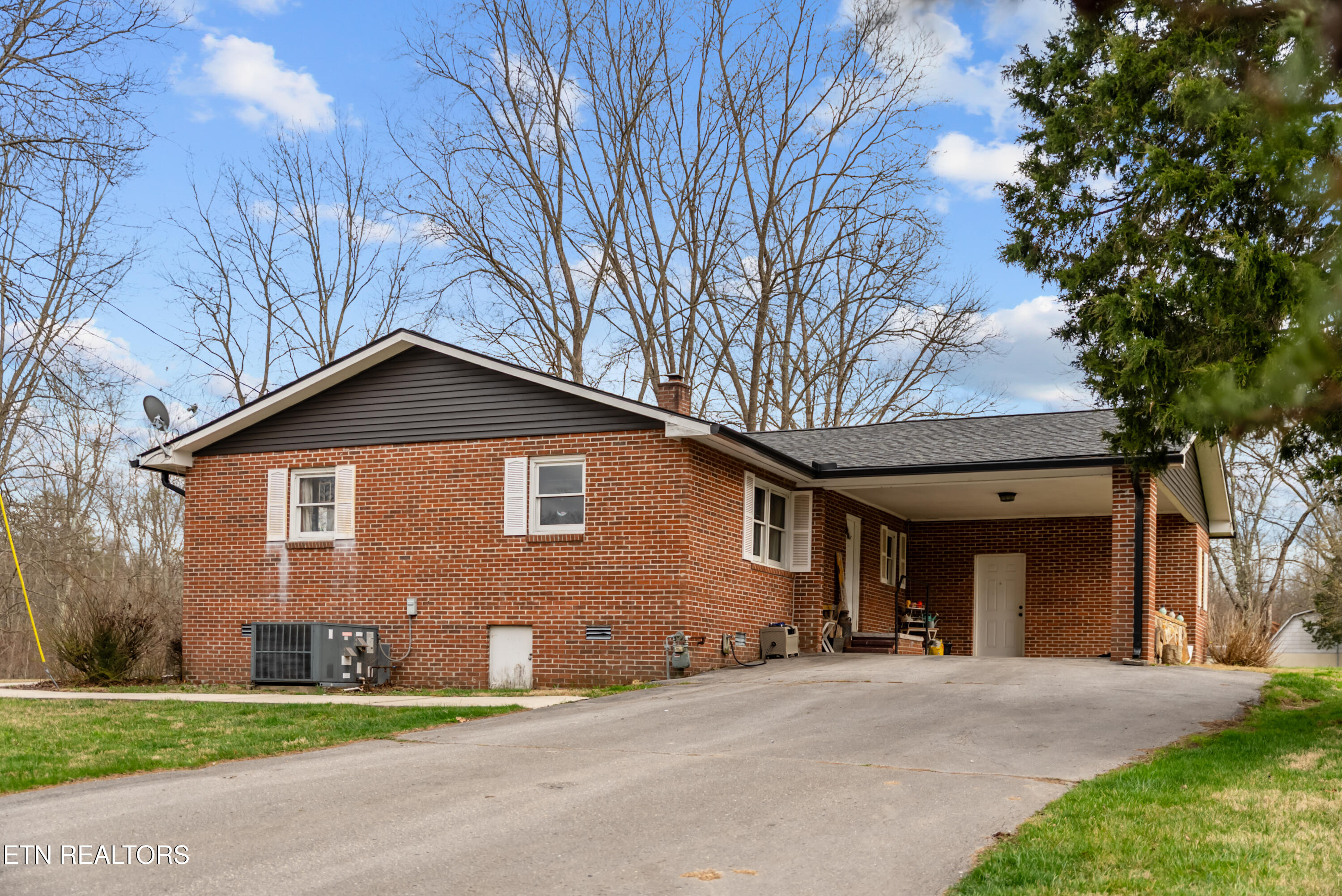 54 Towering Trail Crossville TN 38555
