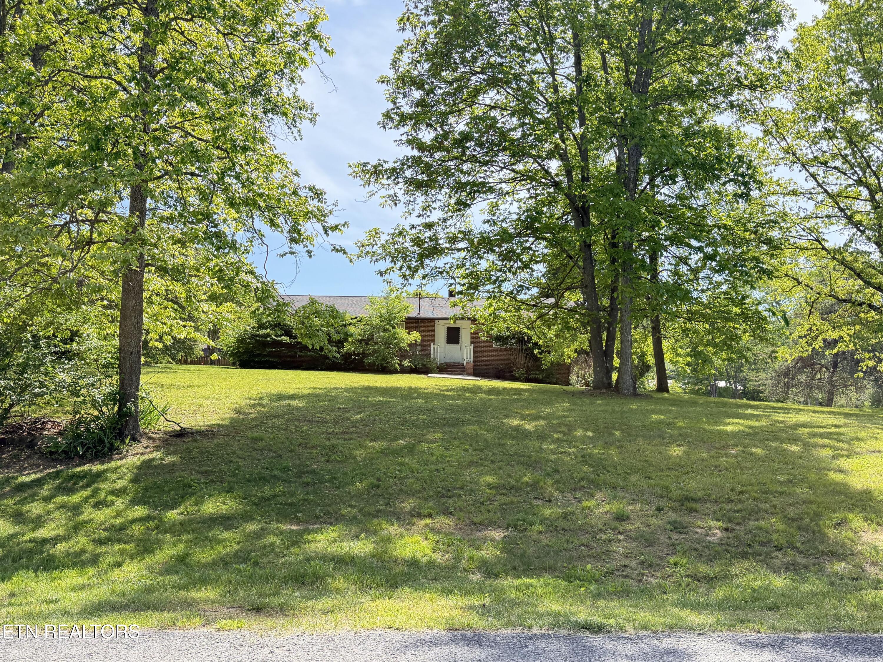 54 Towering Trail Crossville TN 38555