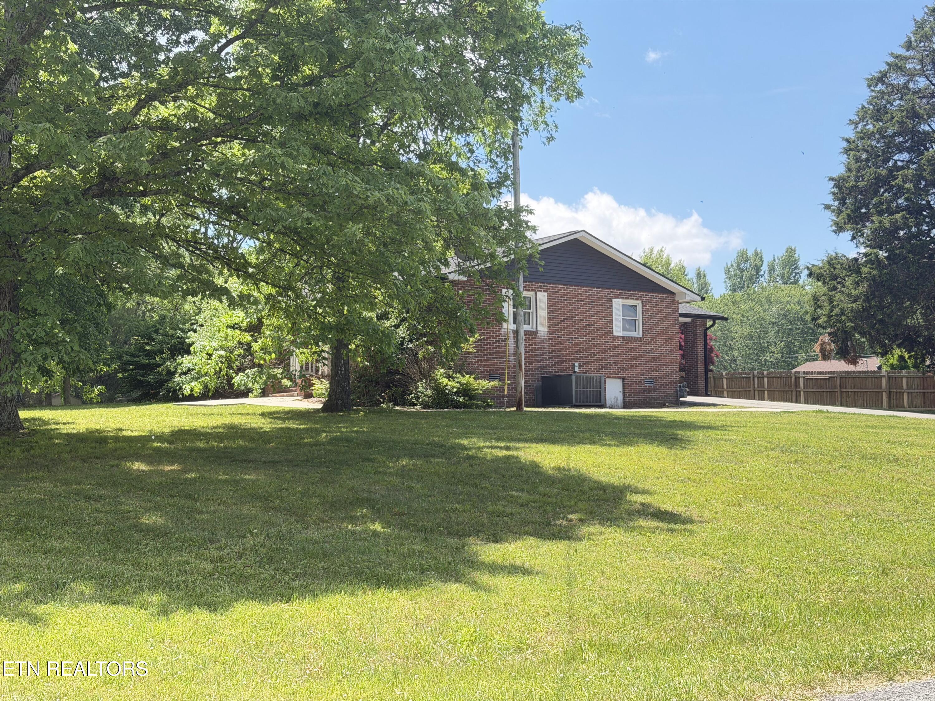 54 Towering Trail Crossville TN 38555