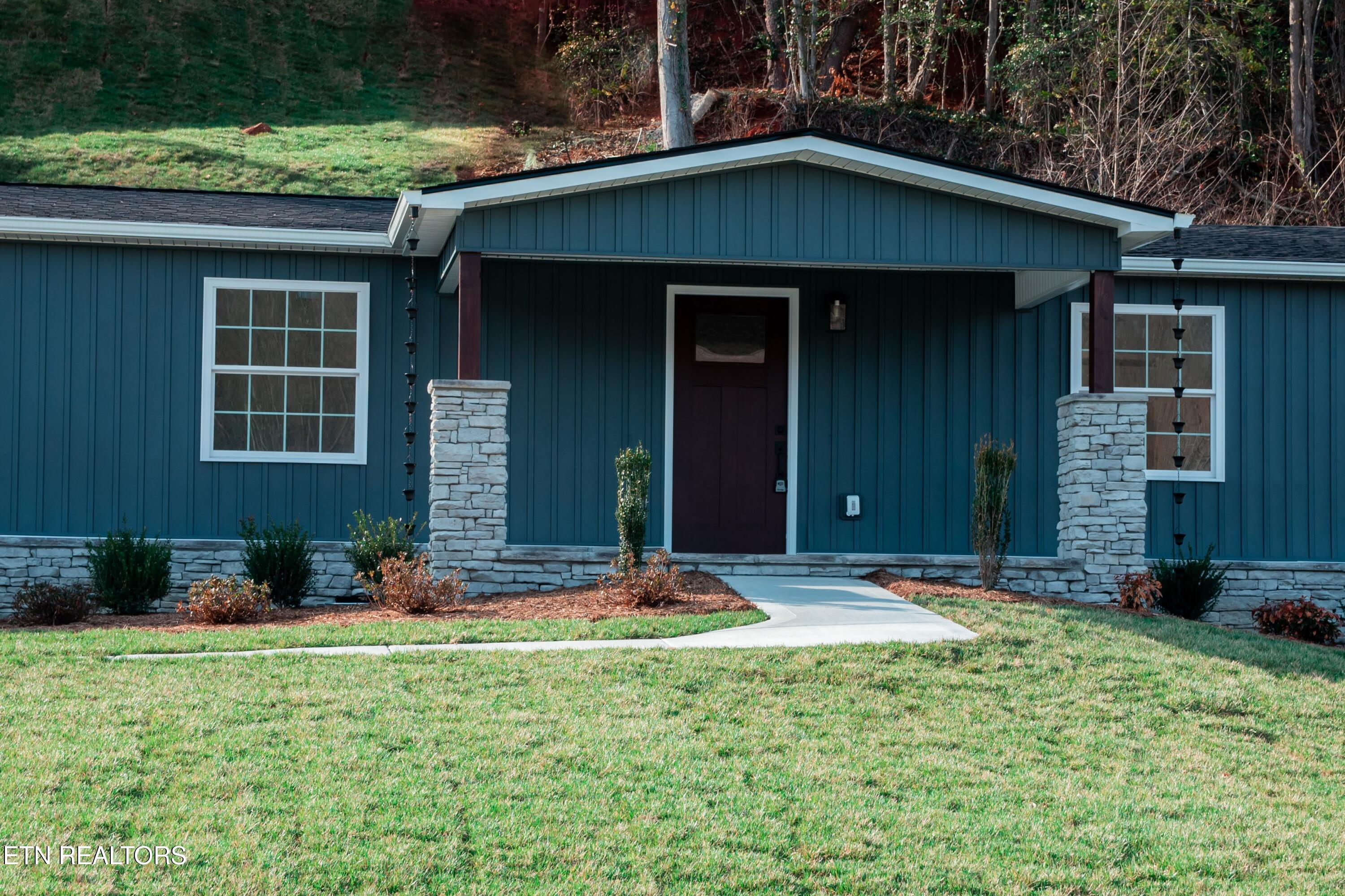 515 Greenwood Drive Clinton TN 37716