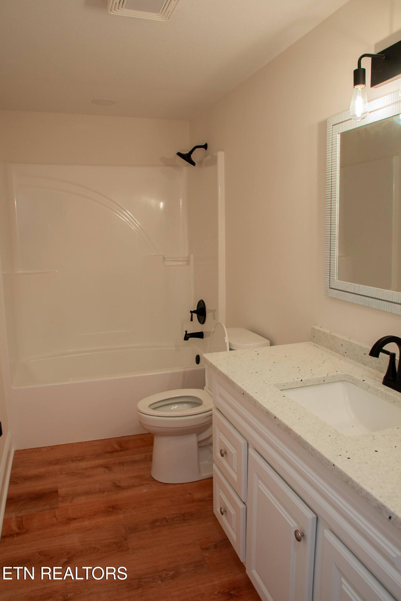 515 Greenwood Drive Clinton TN 37716