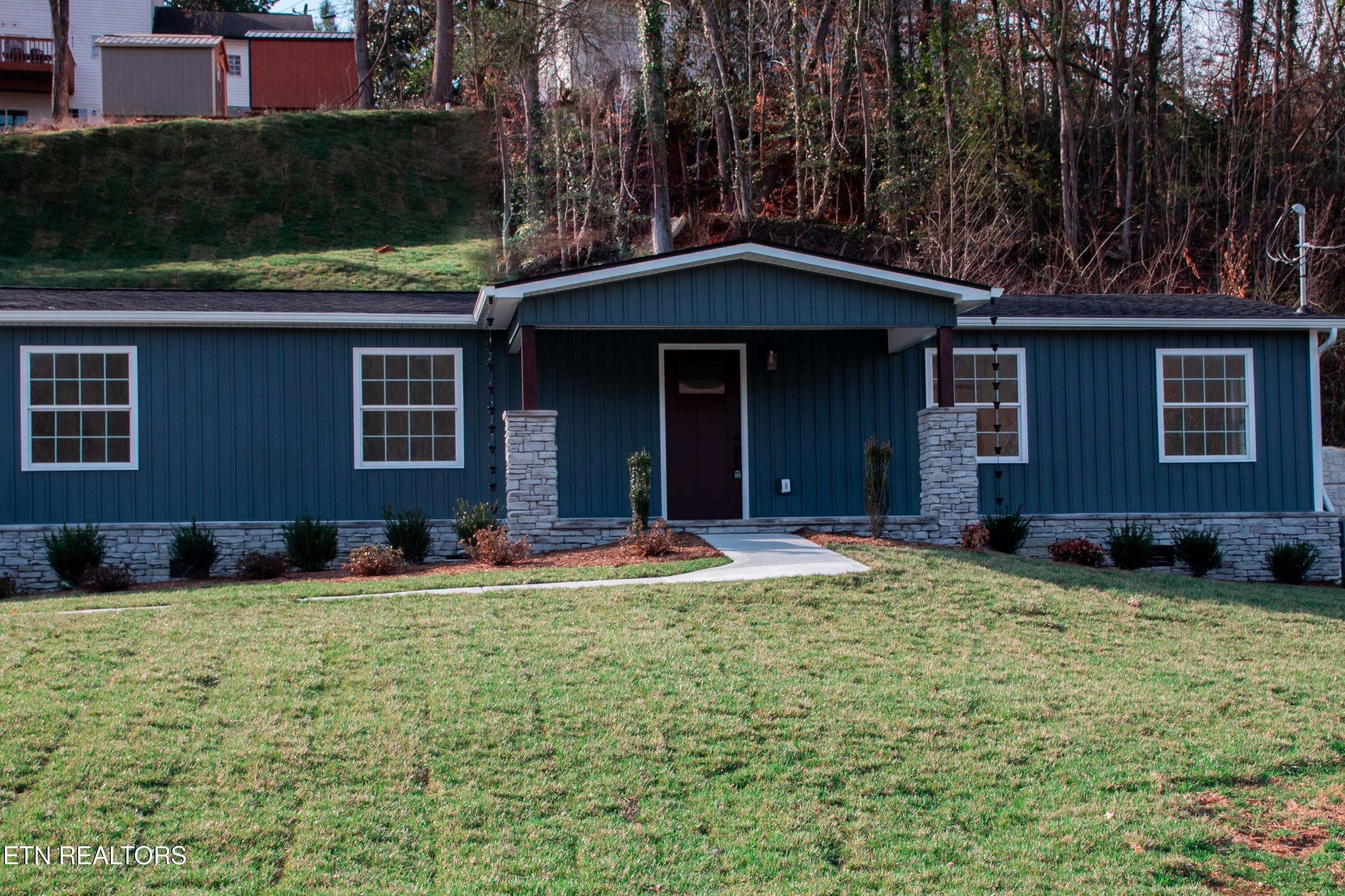 515 Greenwood Drive Clinton TN 37716