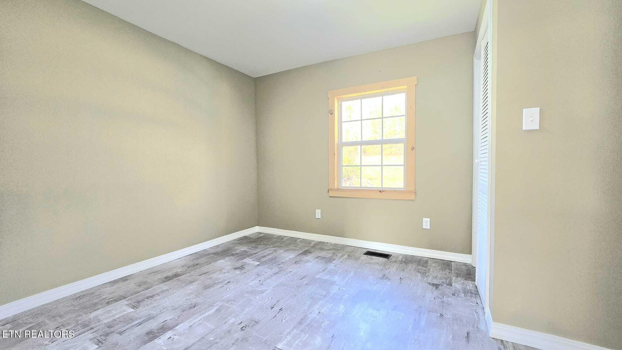 153 Holt Lane Kingston TN 37763