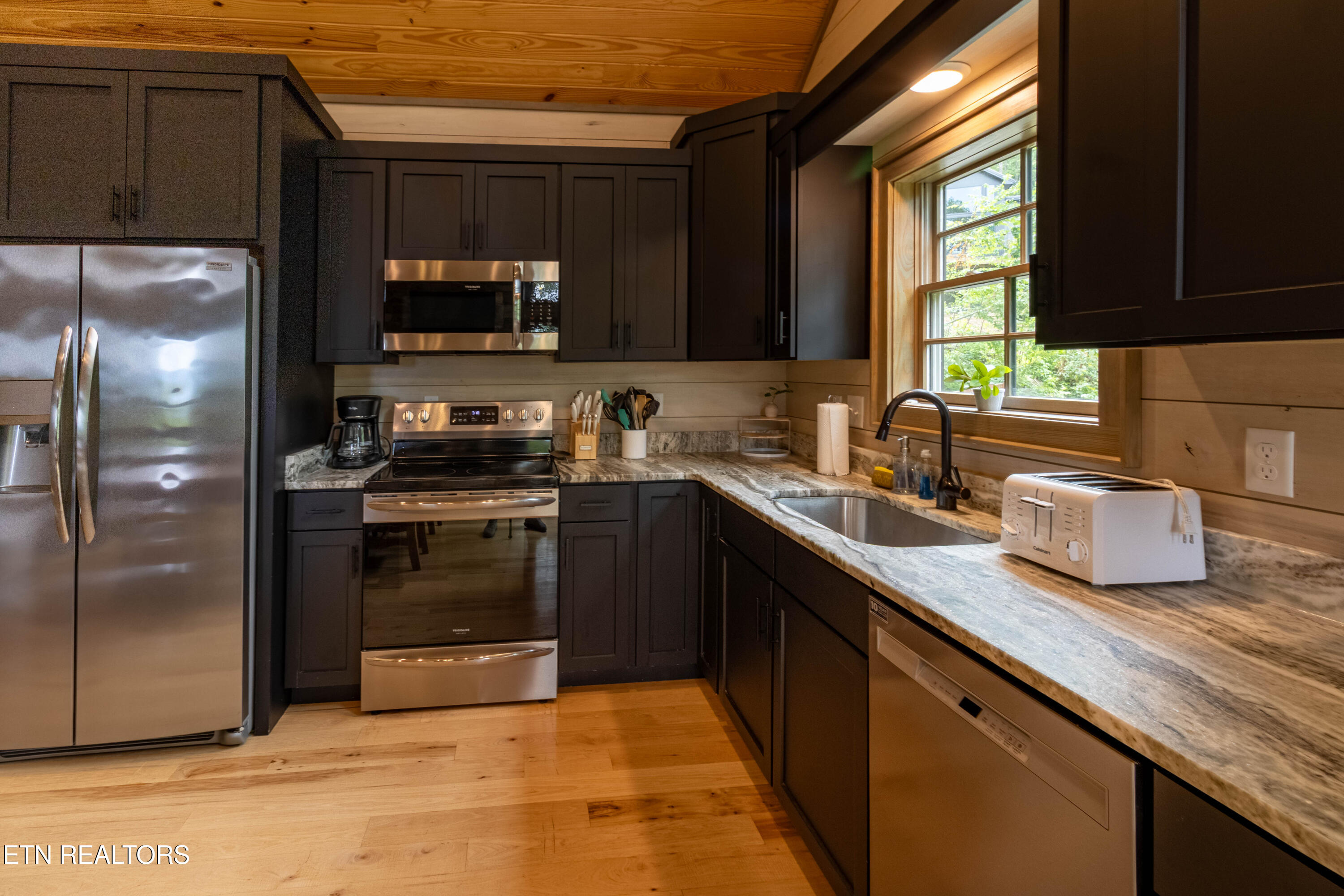 4163 Burning Tree Lane Sevierville TN 37862