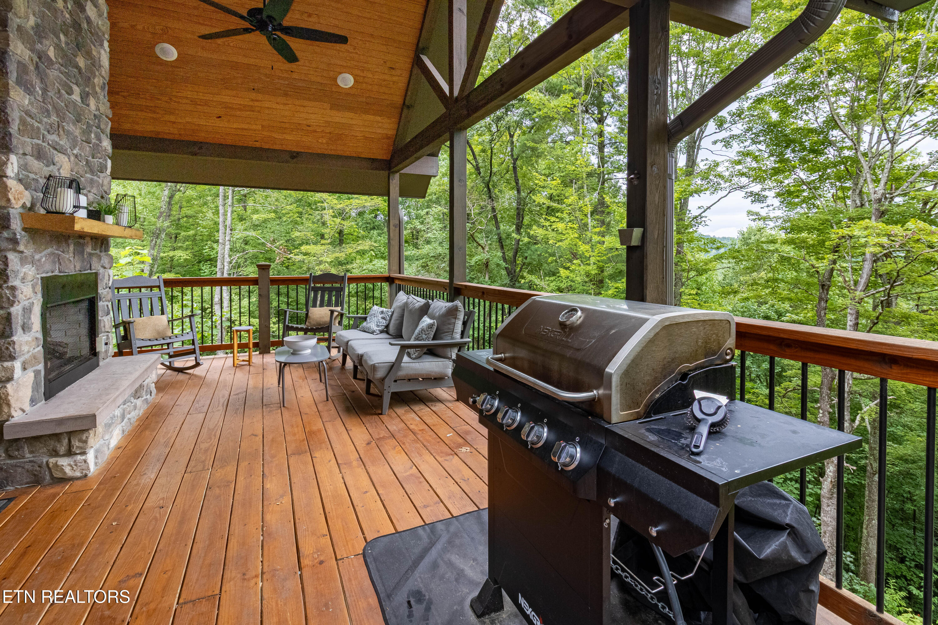 4163 Burning Tree Lane Sevierville TN 37862