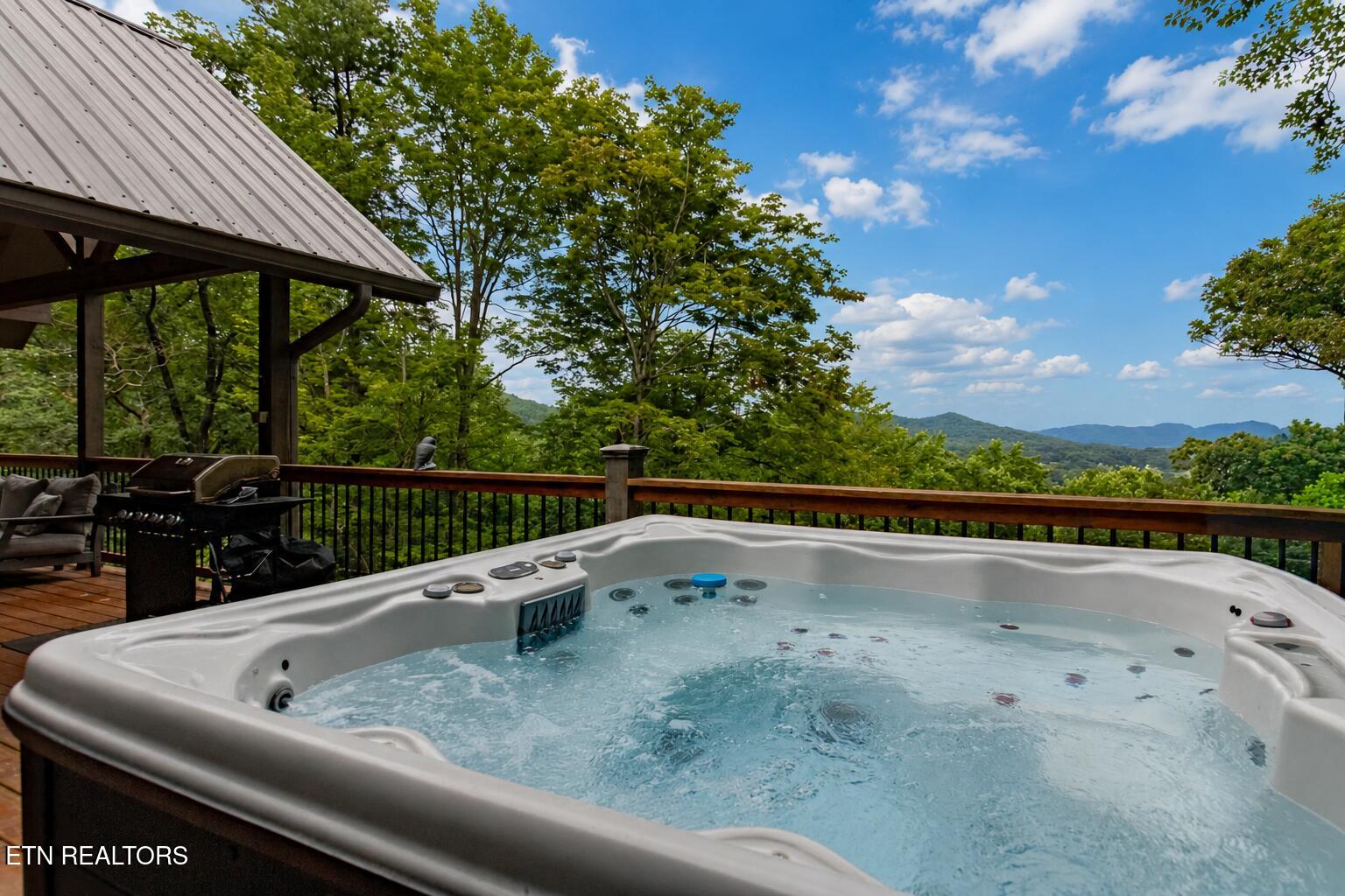 4163 Burning Tree Lane Sevierville TN 37862
