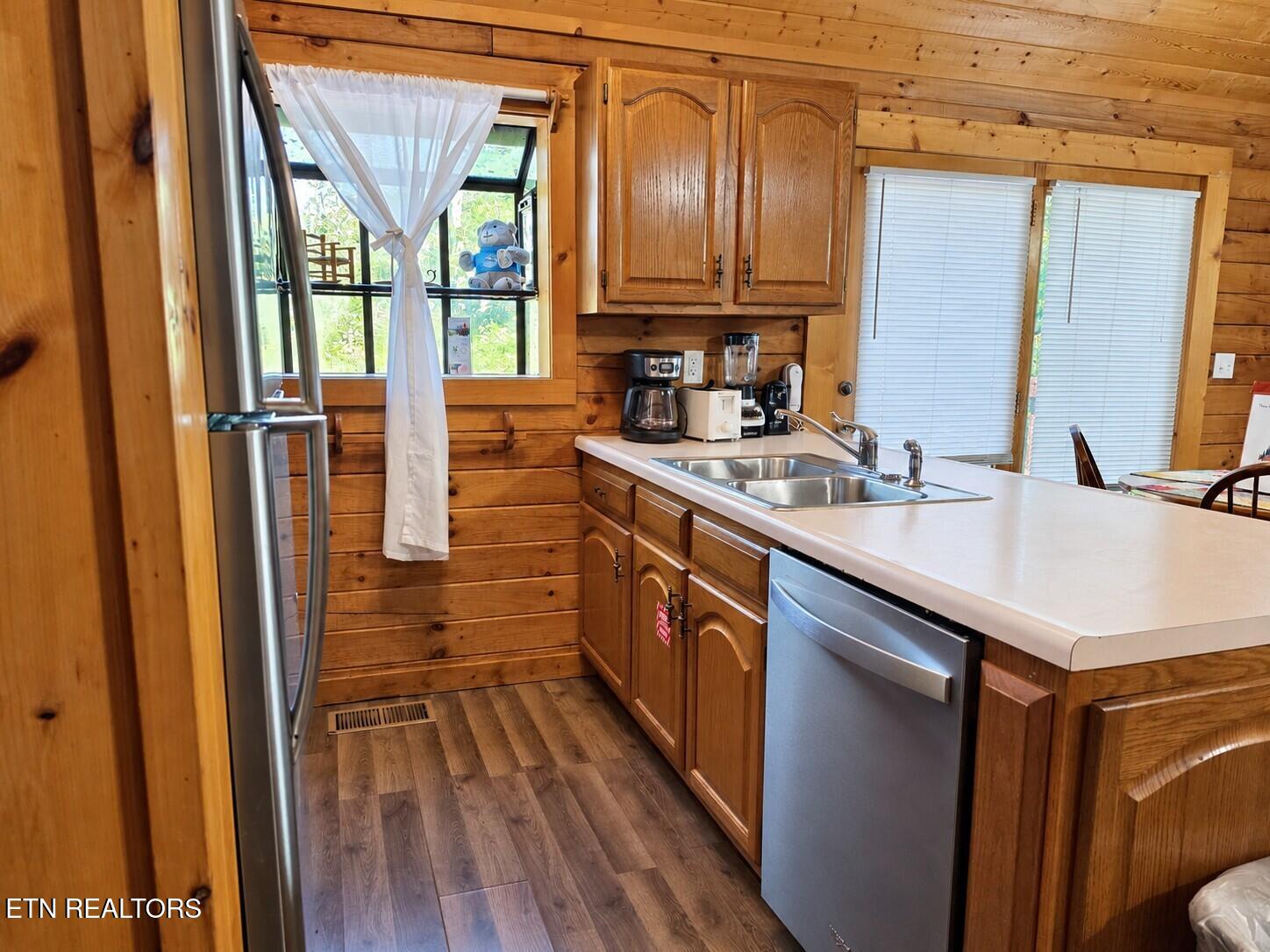 1502 Ridgecrest Drive Sevierville TN 37876