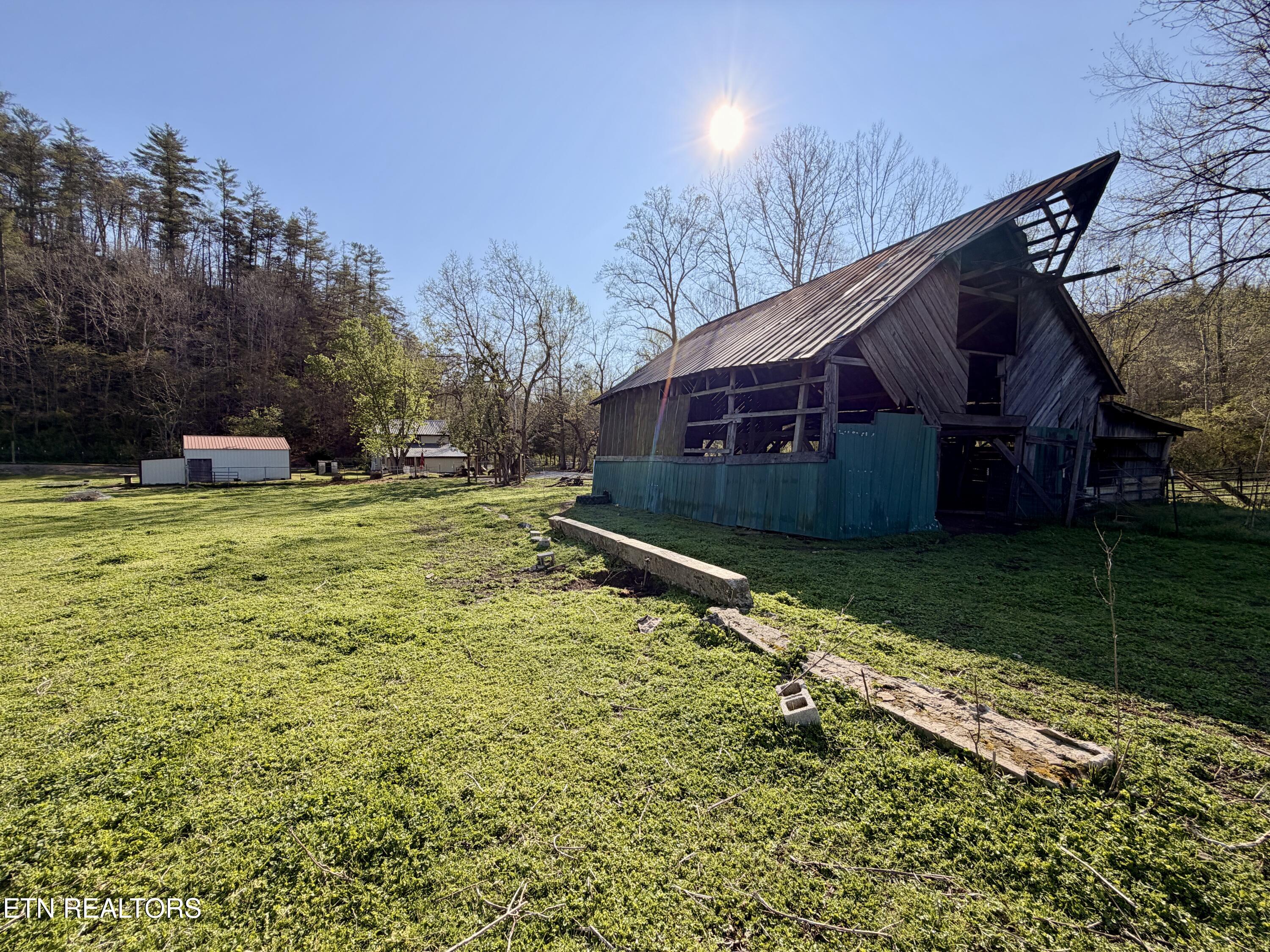 5640 Brimstone Road Robbins TN 37852