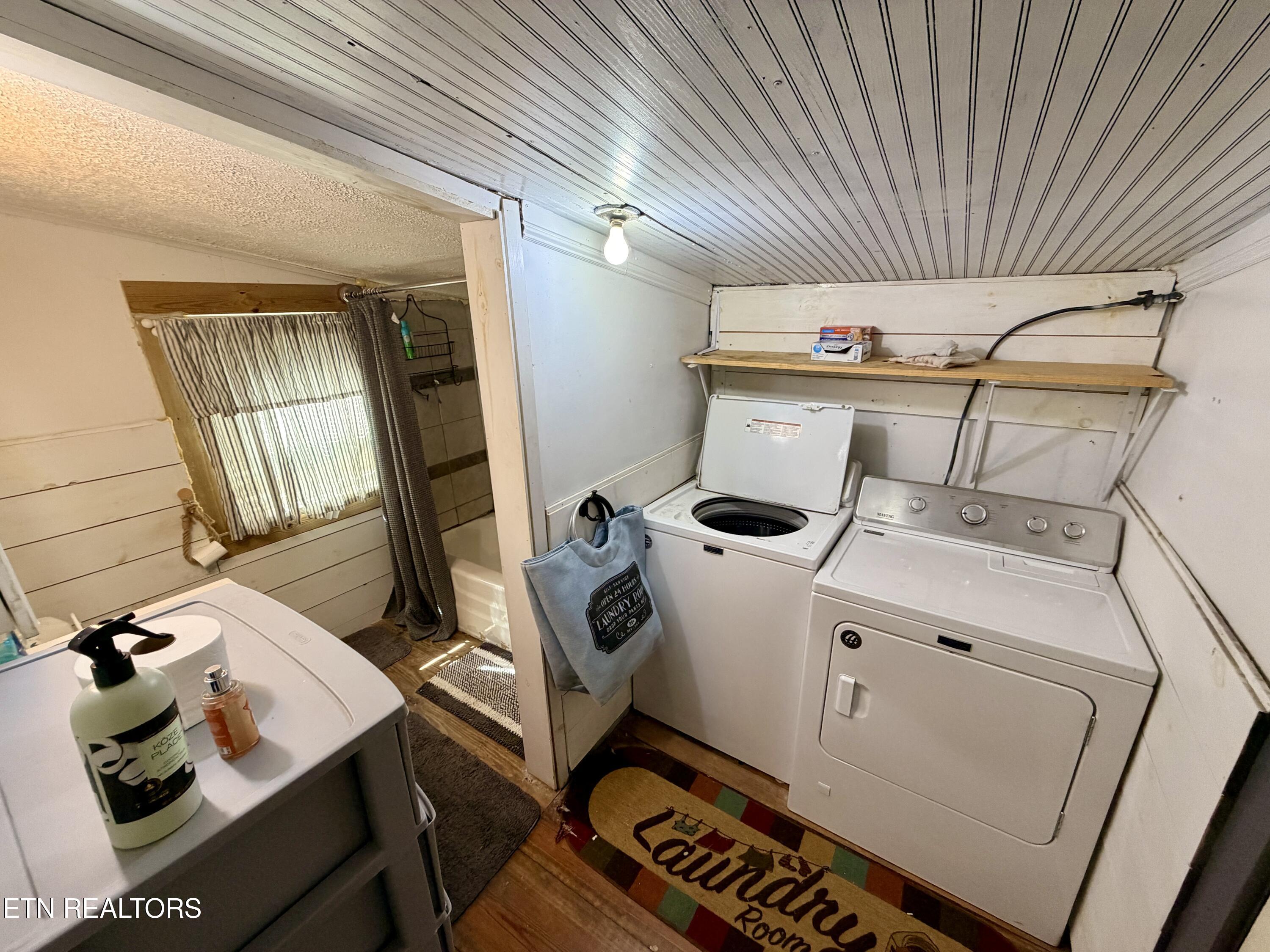 5640 Brimstone Road Robbins TN 37852