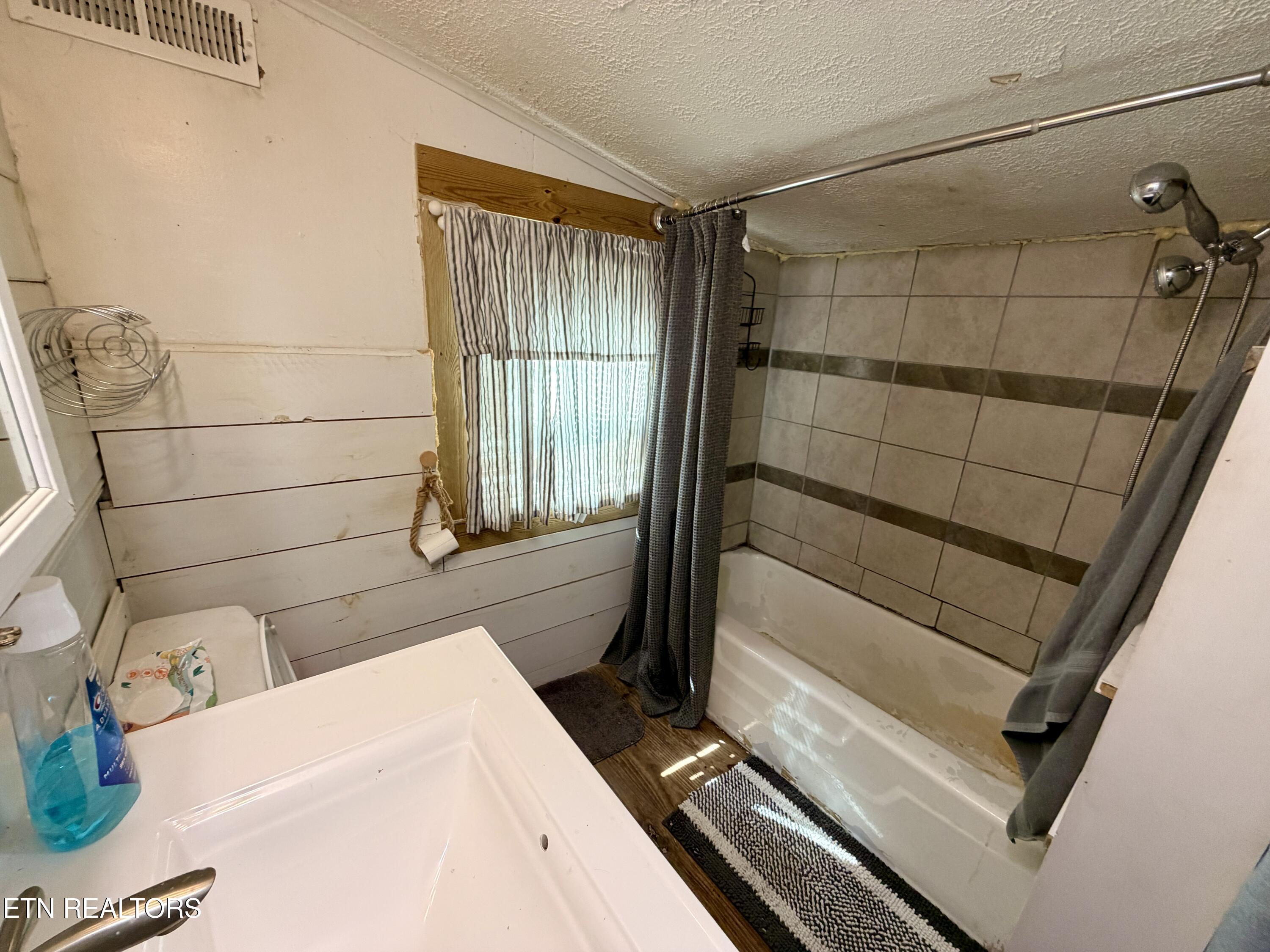 5640 Brimstone Road Robbins TN 37852