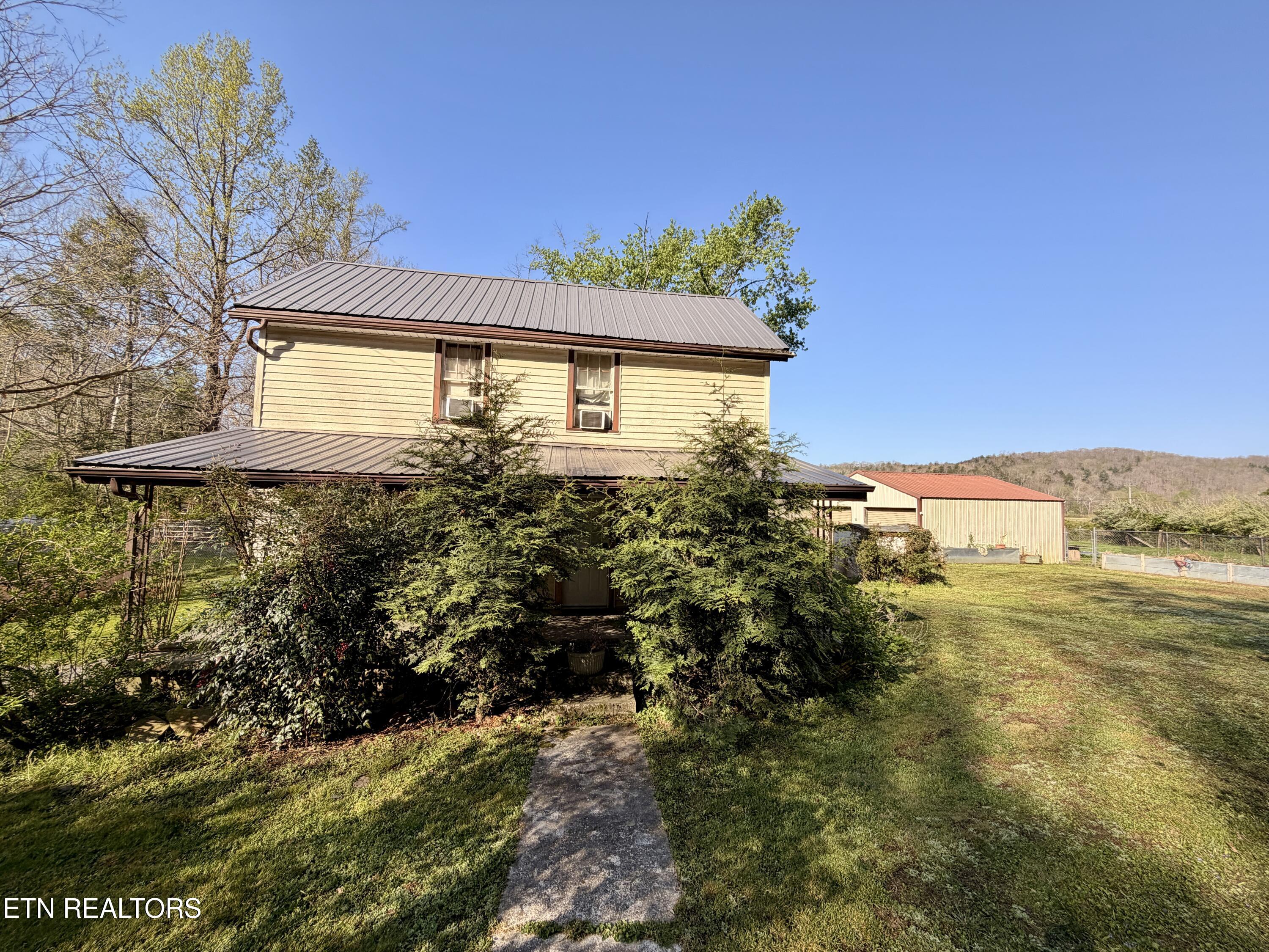 5640 Brimstone Road Robbins TN 37852