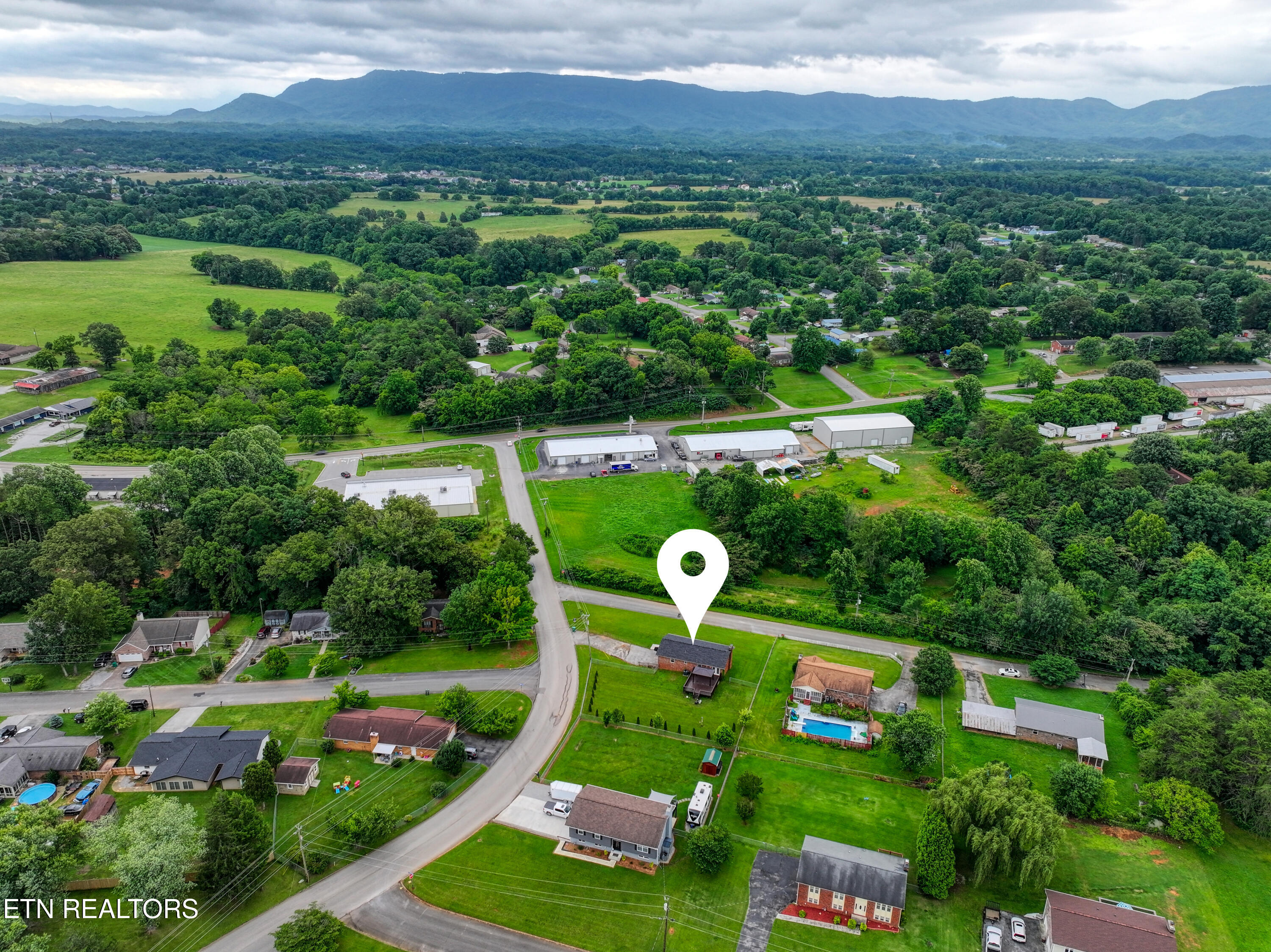 506 Oak Street Seymour TN 37865