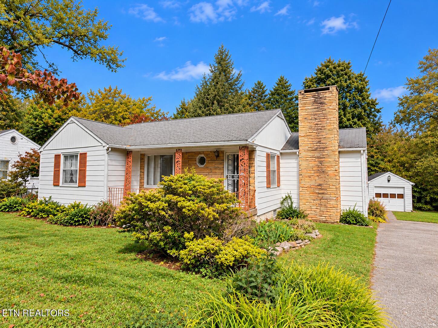 1601 Maple Drive Knoxville TN 37918