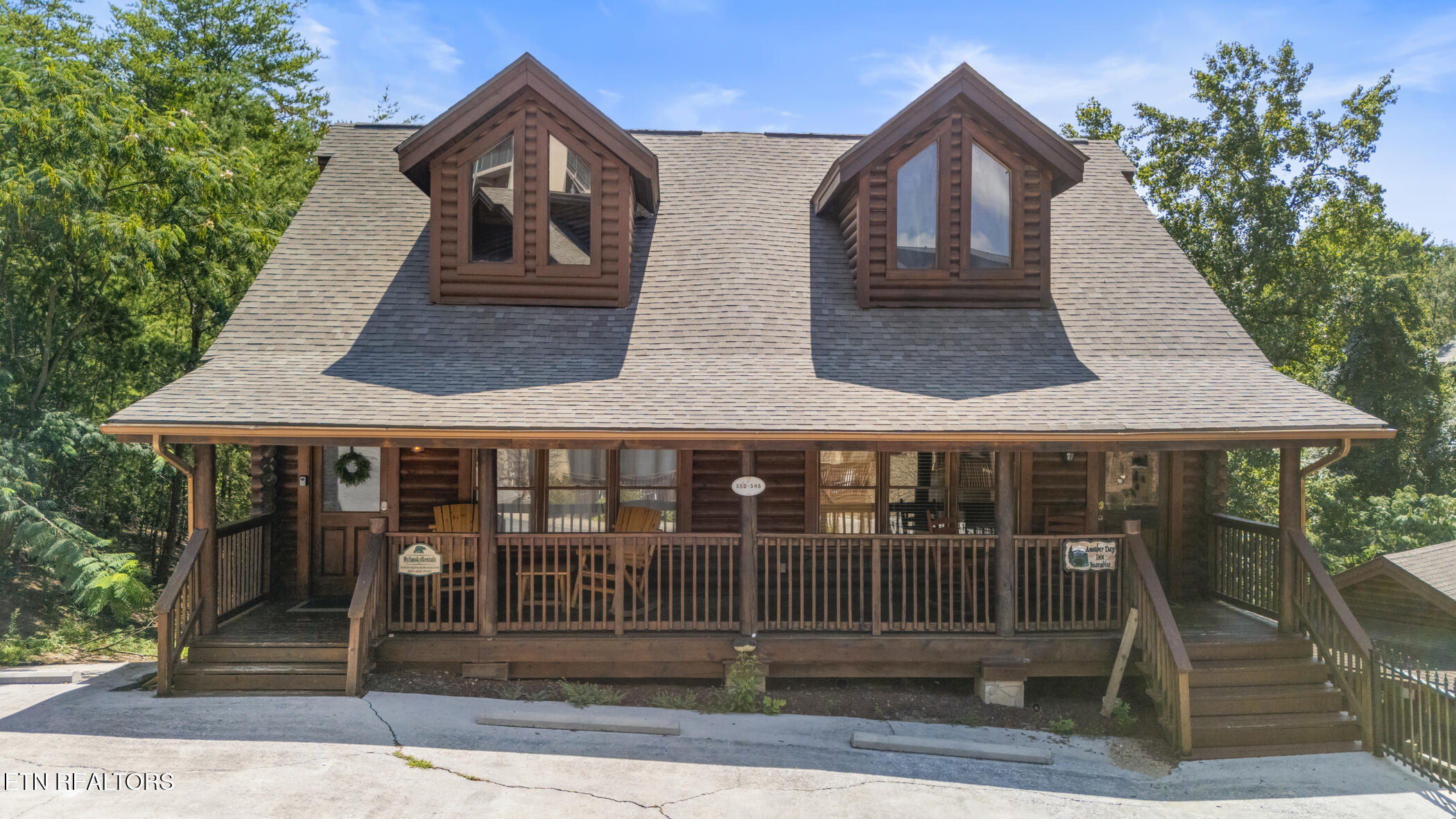 350 Big Bear Way Pigeon Forge TN 37863