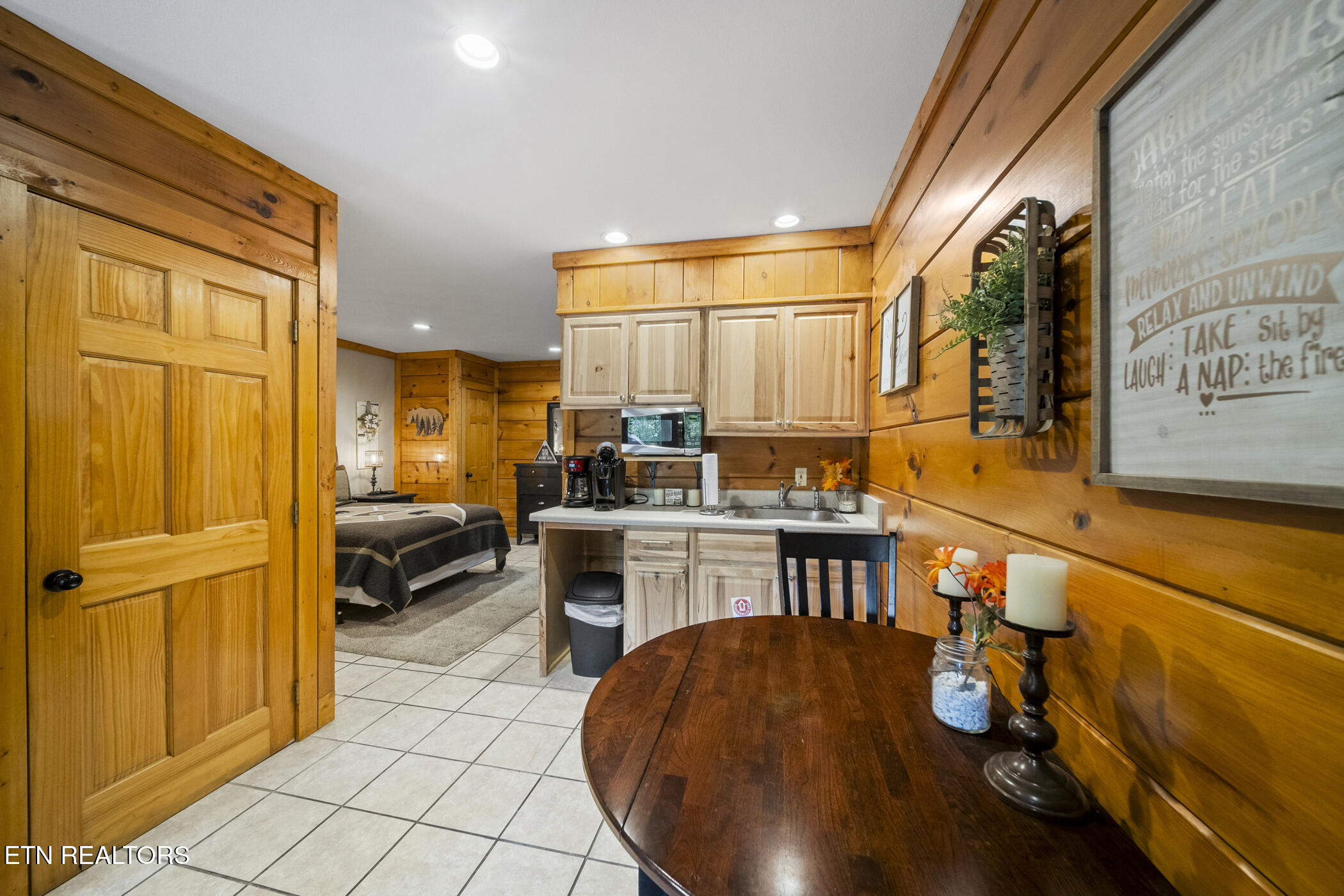 350 Big Bear Way Pigeon Forge TN 37863