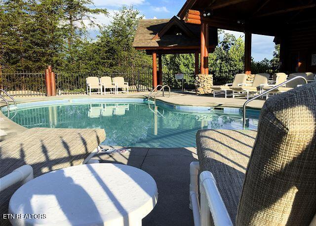 350 Big Bear Way Pigeon Forge TN 37863