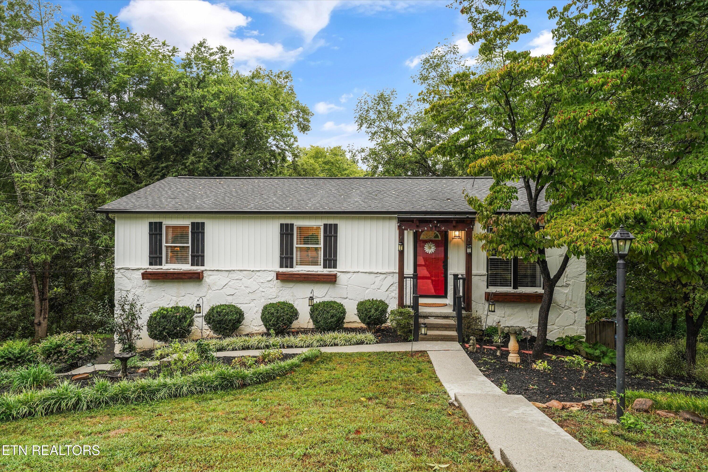 915 Danville Circle Knoxville TN 37923