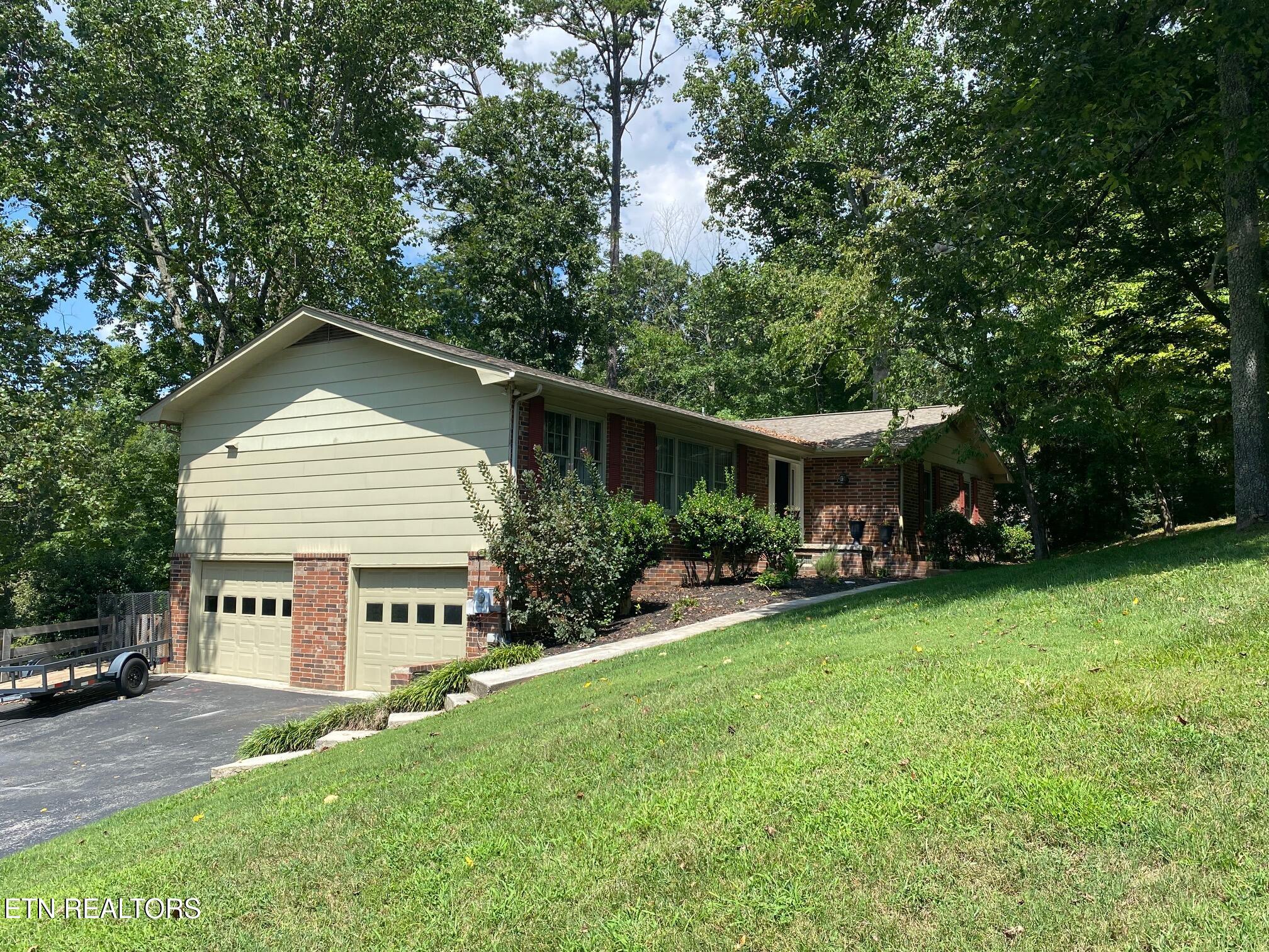 101 Greenbriar Lane Oak Ridge TN 37830