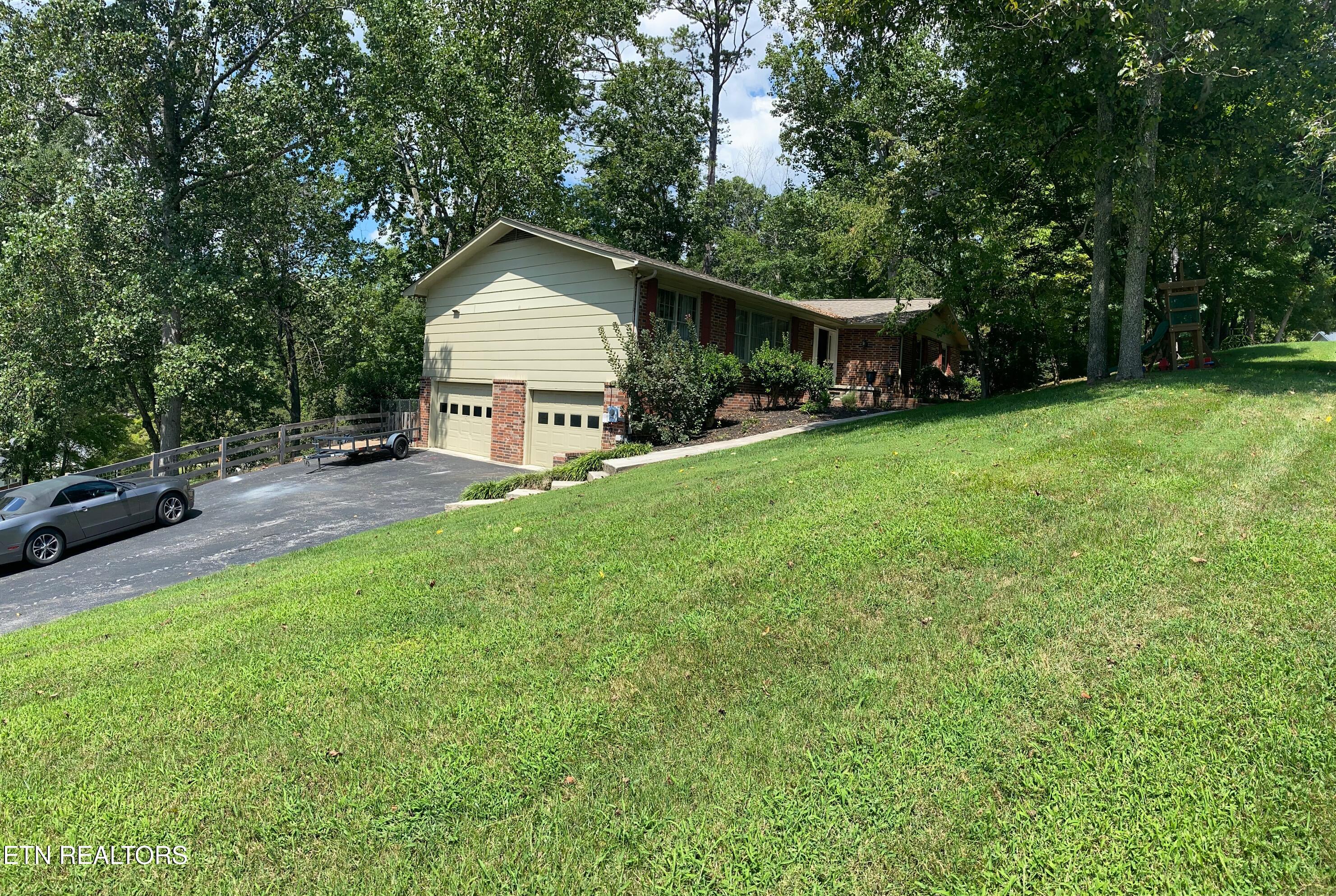 101 Greenbriar Lane Oak Ridge TN 37830