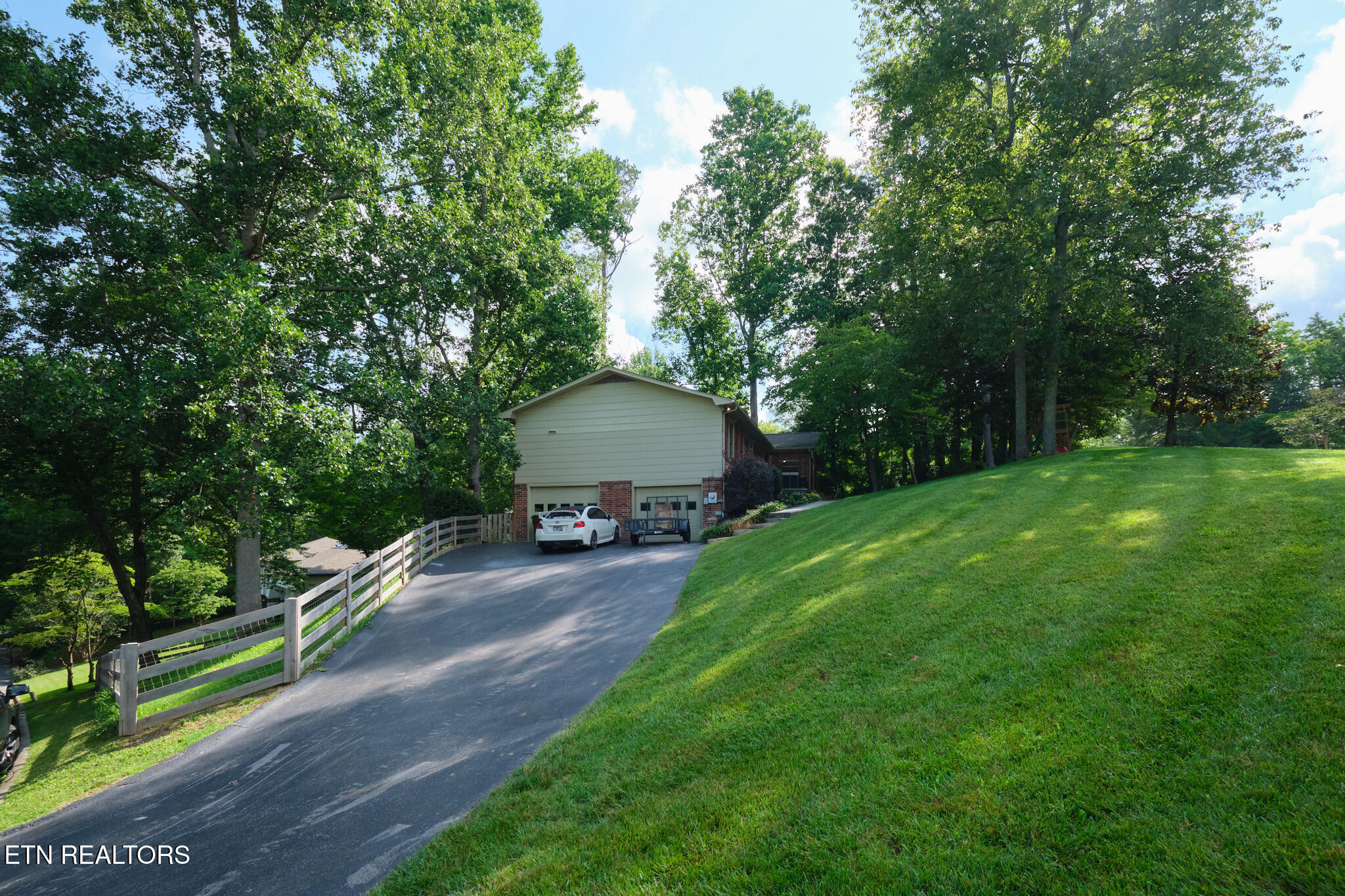 101 Greenbriar Lane Oak Ridge TN 37830