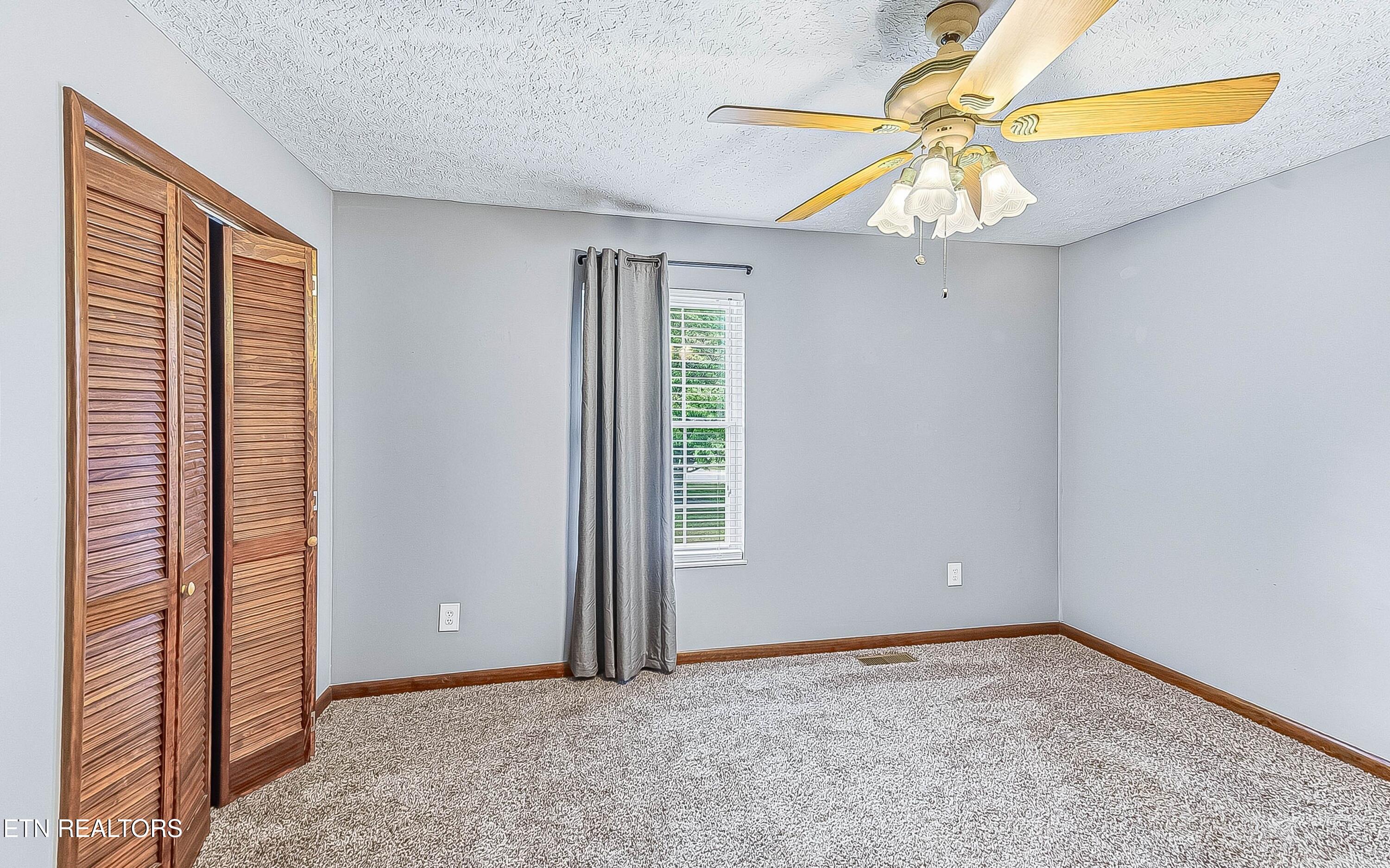 301 Foster Drive Lenoir City TN 37772