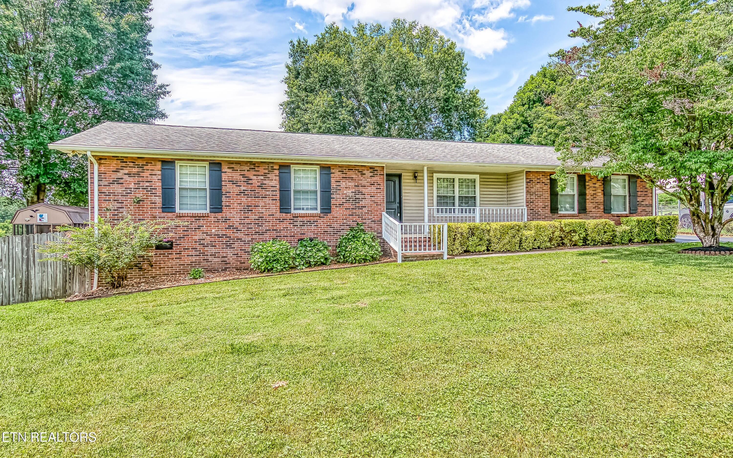 301 Foster Drive Lenoir City TN 37772