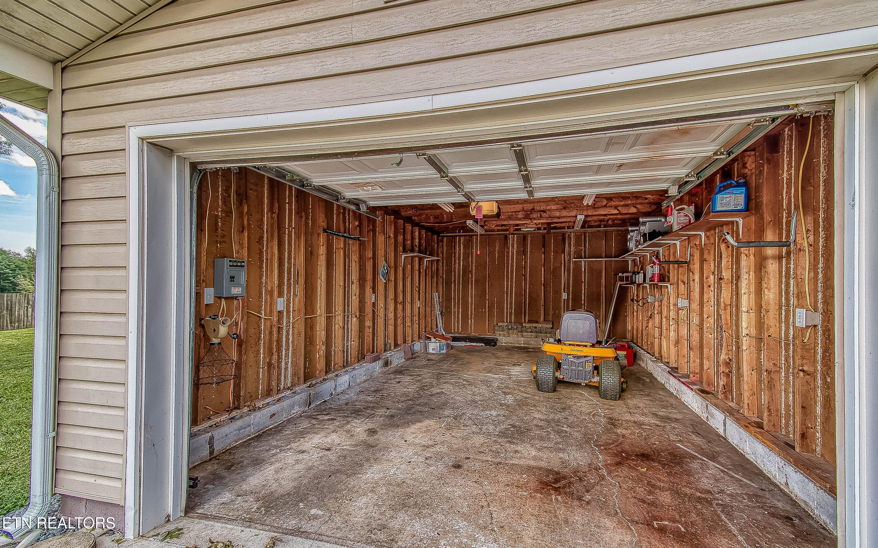 301 Foster Drive Lenoir City TN 37772