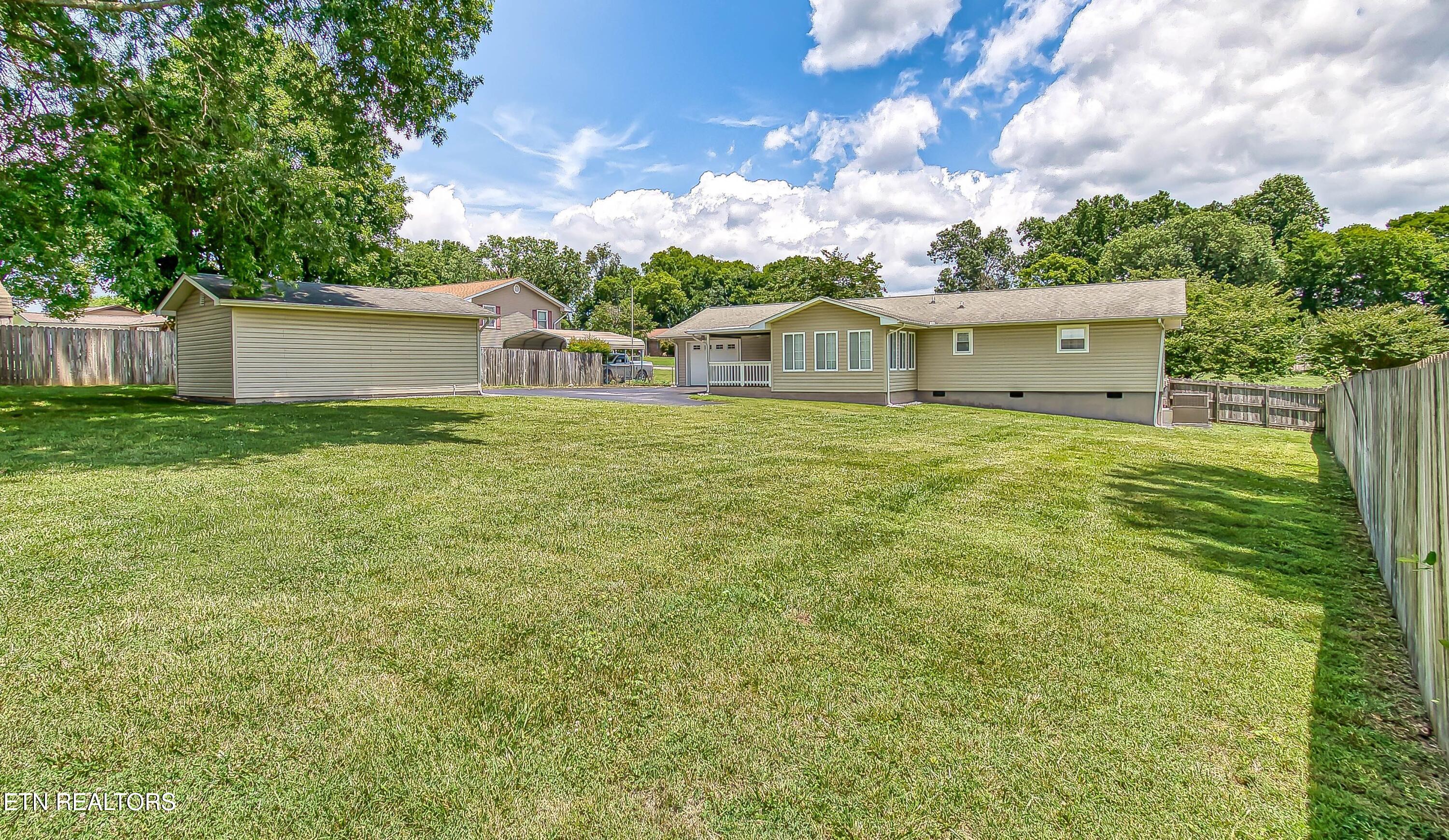 301 Foster Drive Lenoir City TN 37772