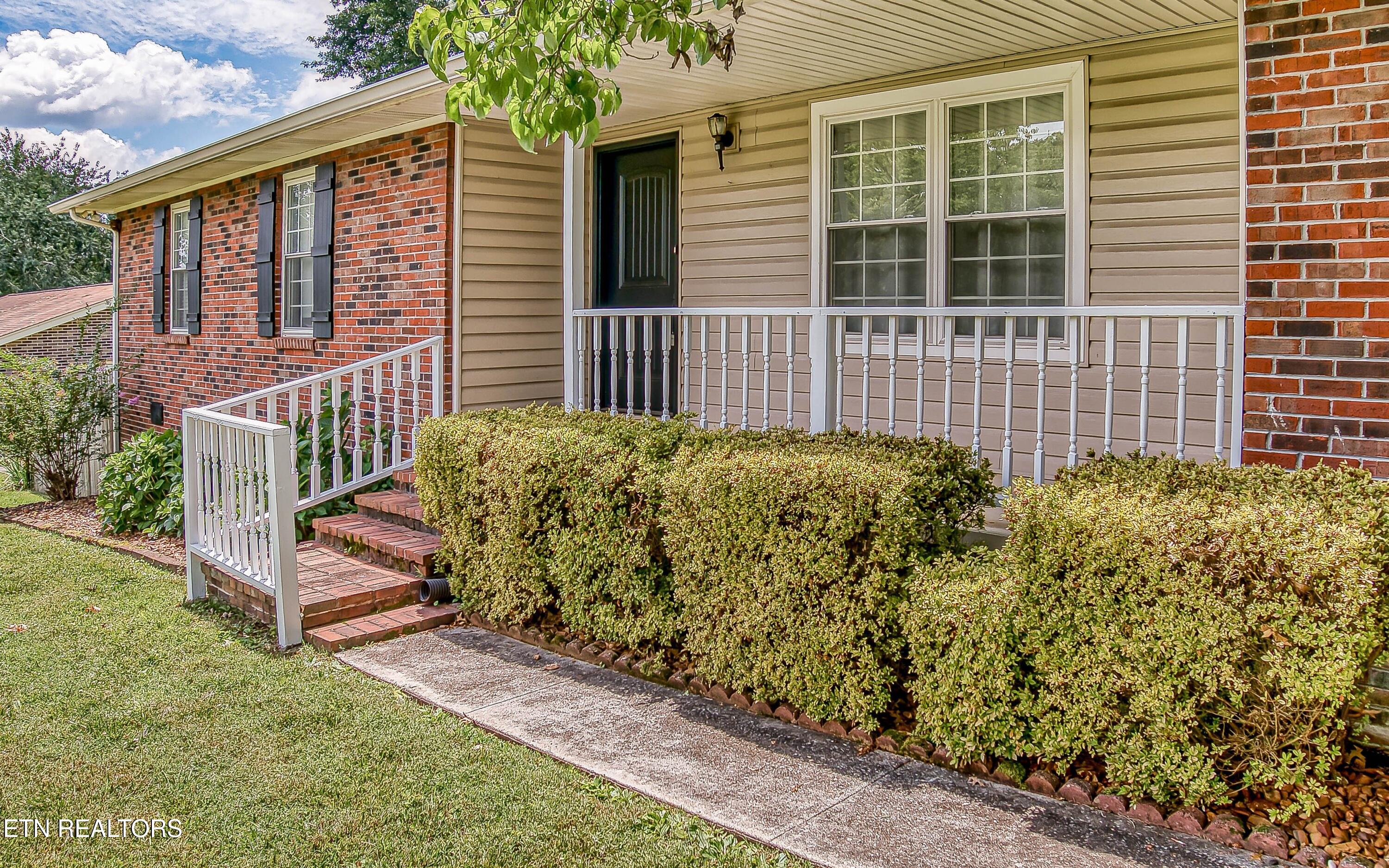 301 Foster Drive Lenoir City TN 37772