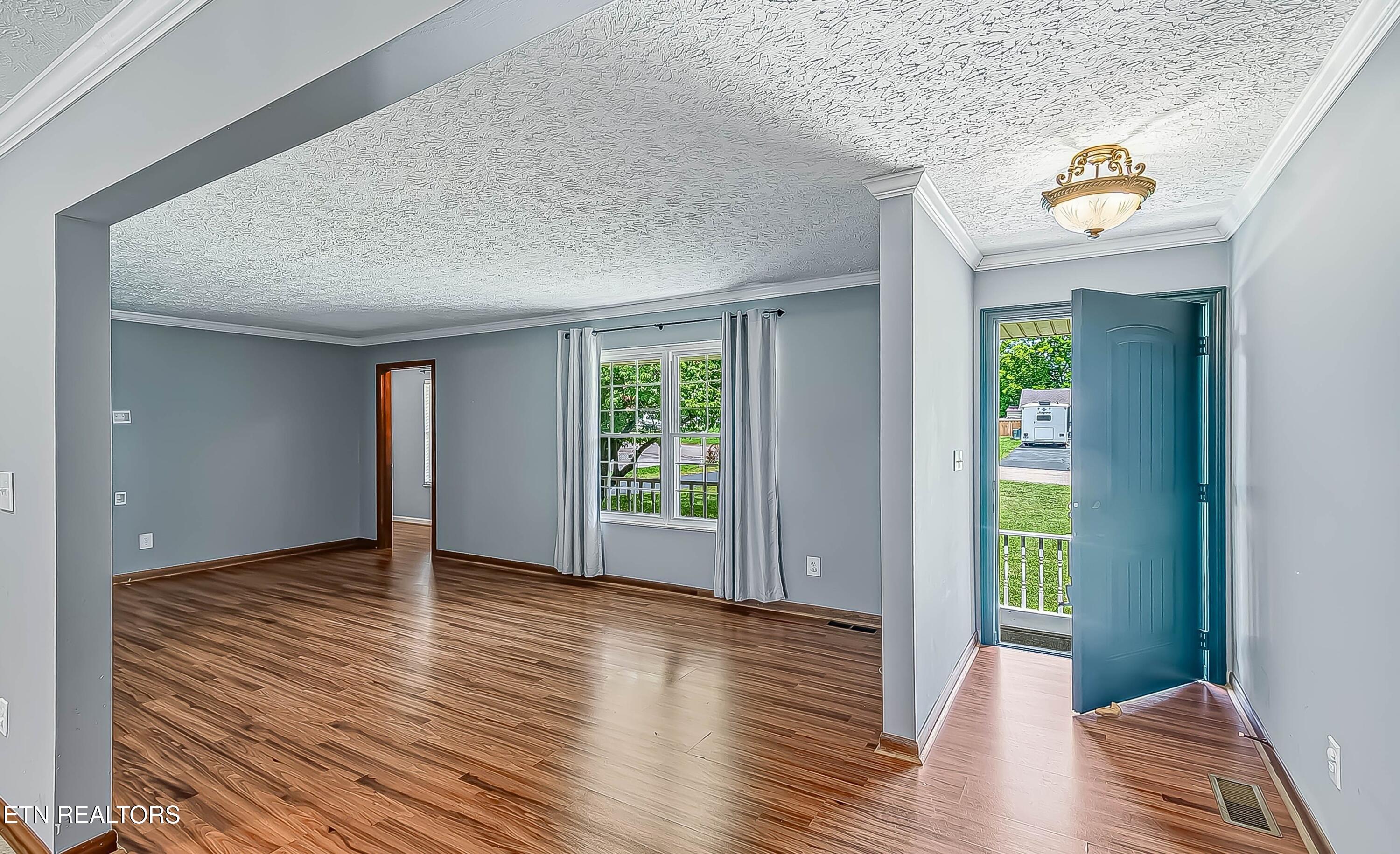 301 Foster Drive Lenoir City TN 37772