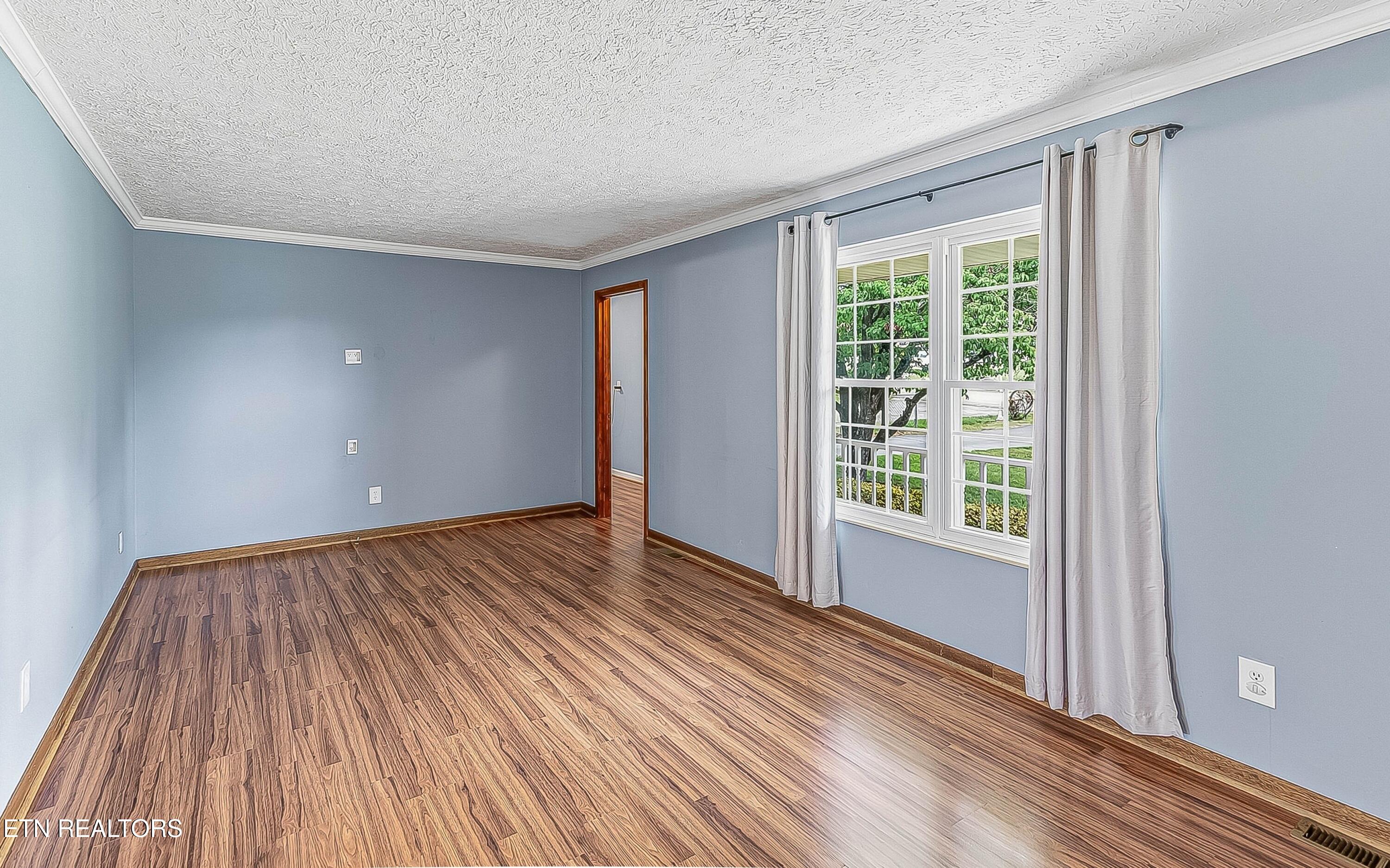 301 Foster Drive Lenoir City TN 37772
