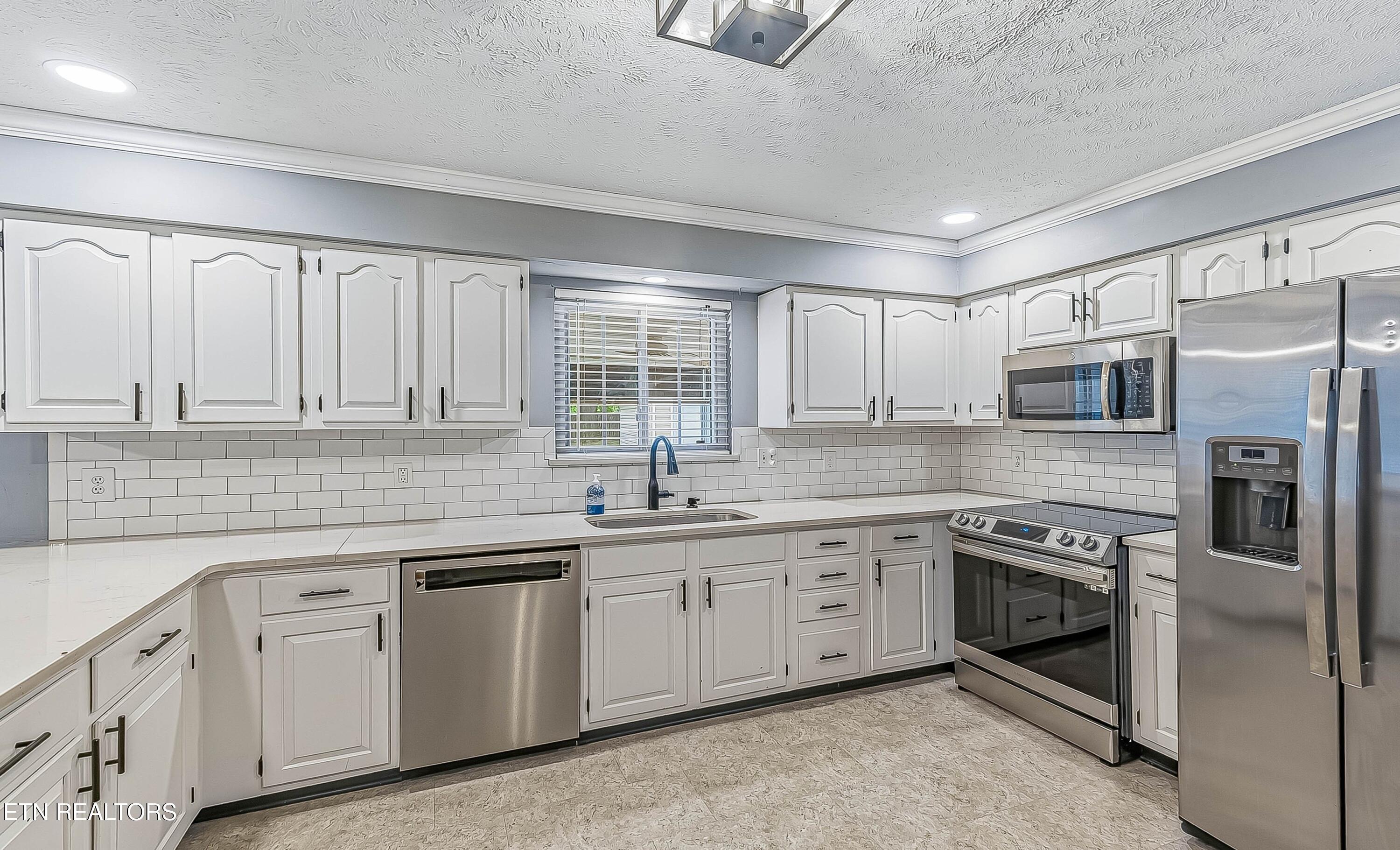 301 Foster Drive Lenoir City TN 37772